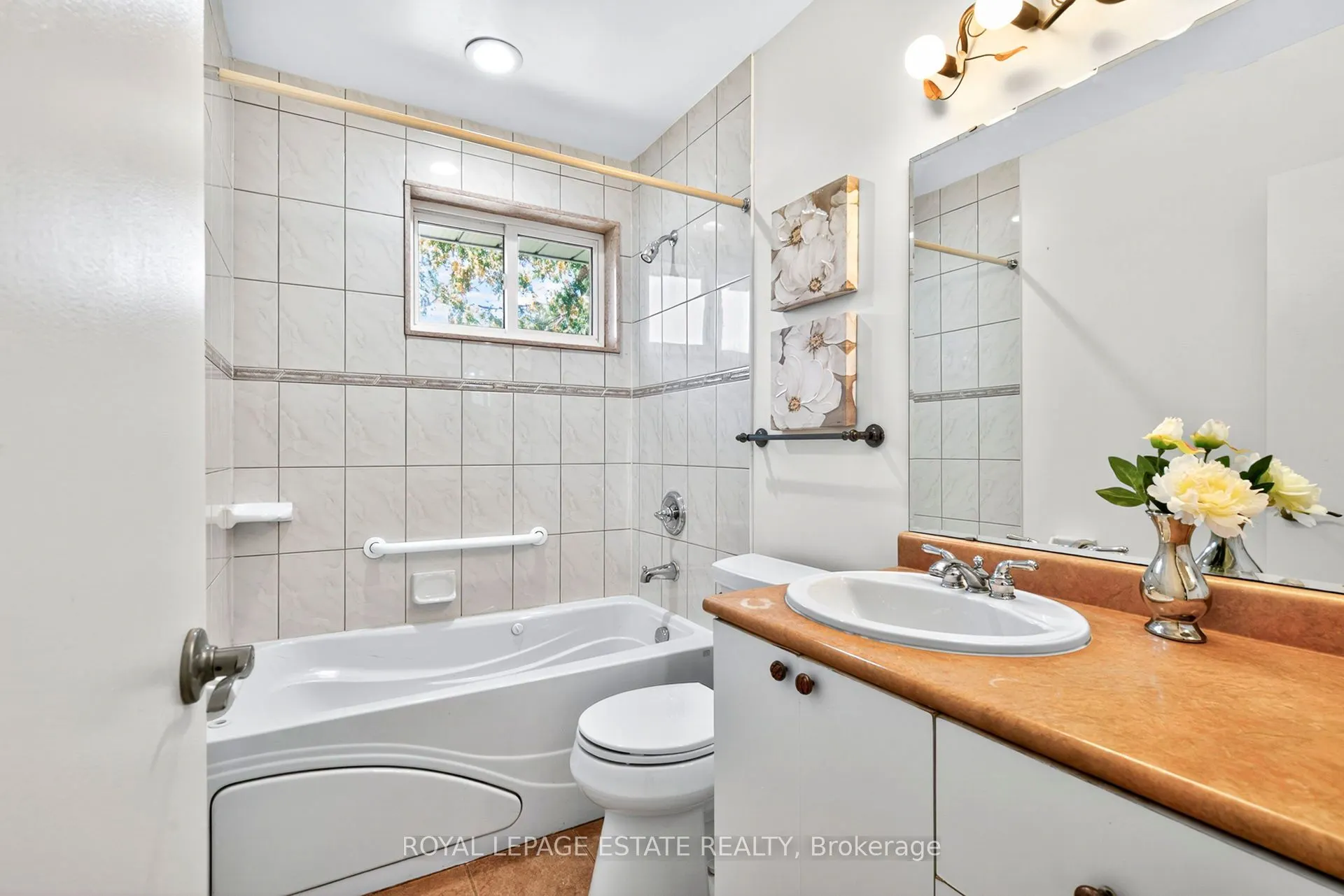 166 Kenvale Court