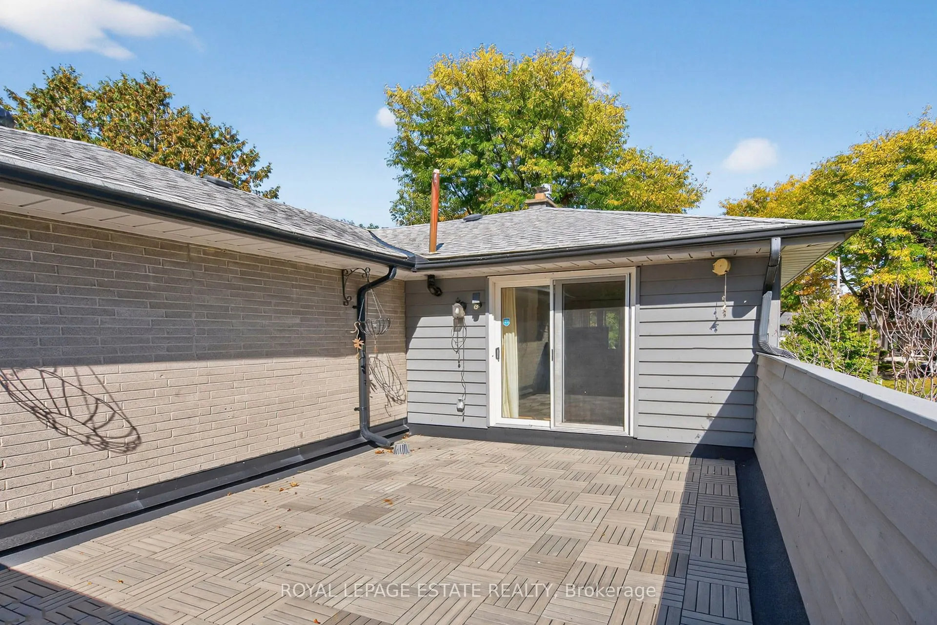 166 Kenvale Court