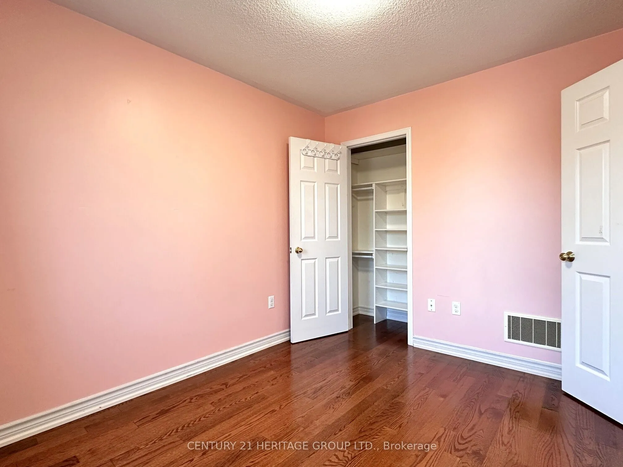 28 Voysey Way