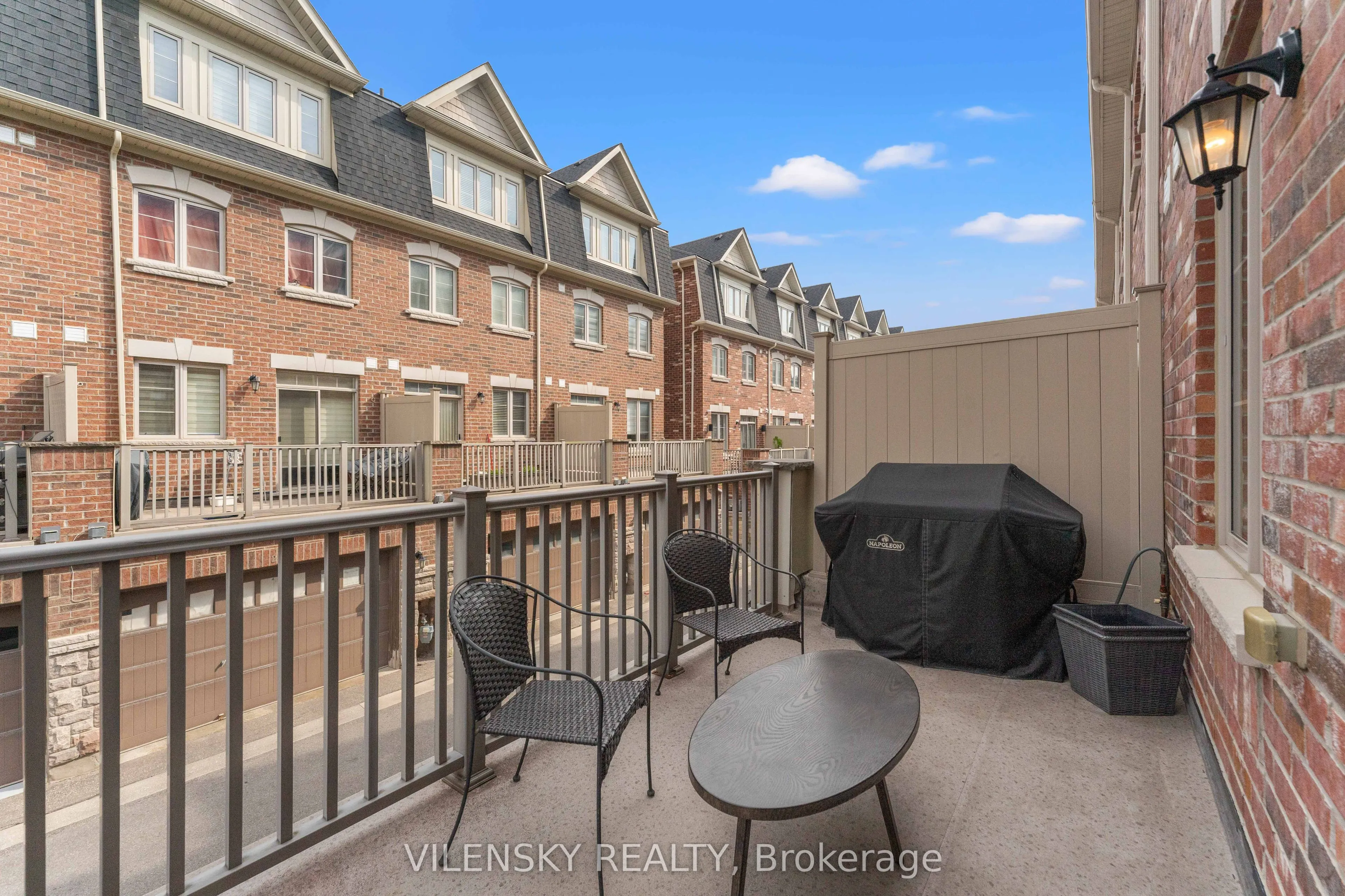 1331 Major Mackenzie Drive, #25