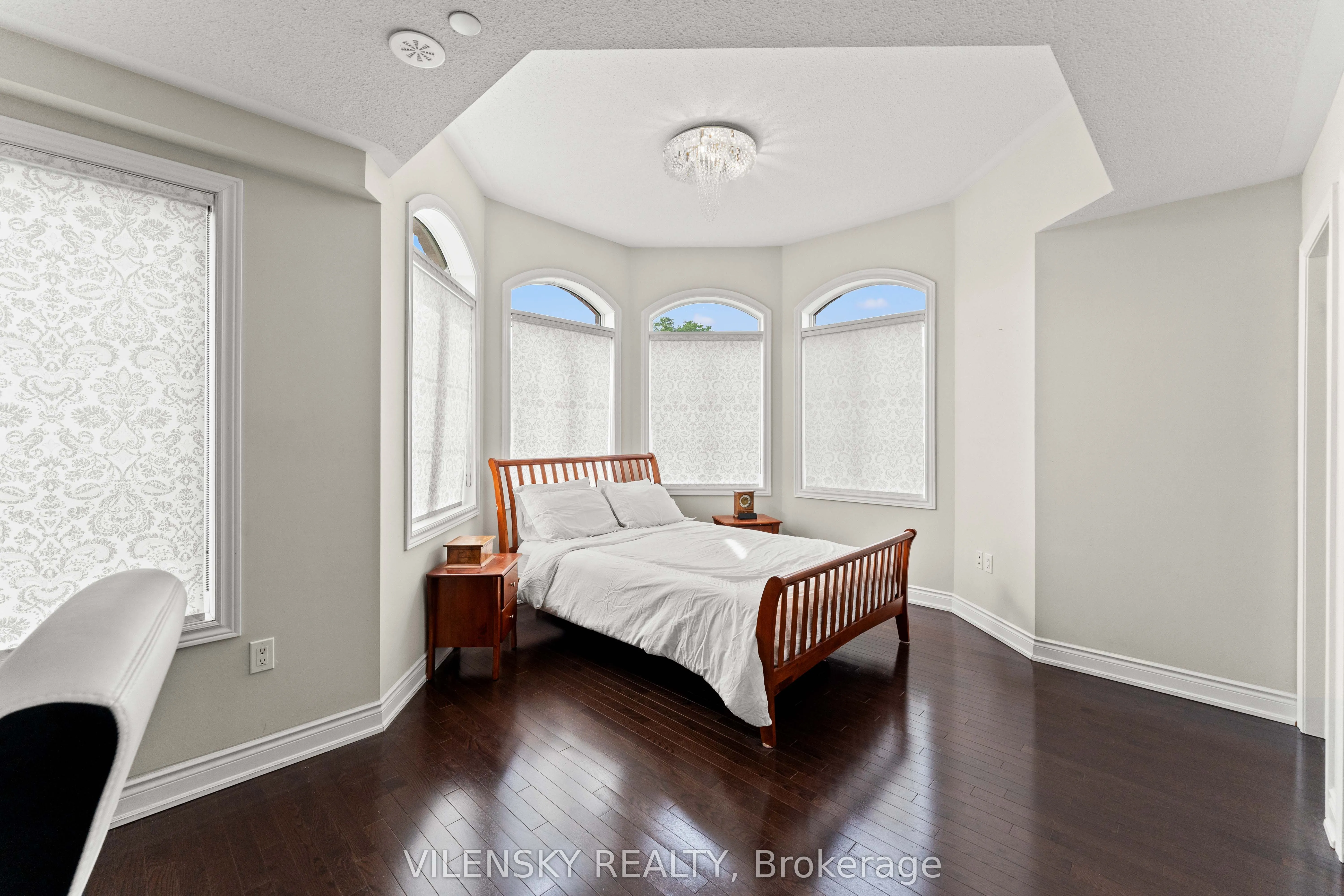 1331 Major Mackenzie Drive, #25