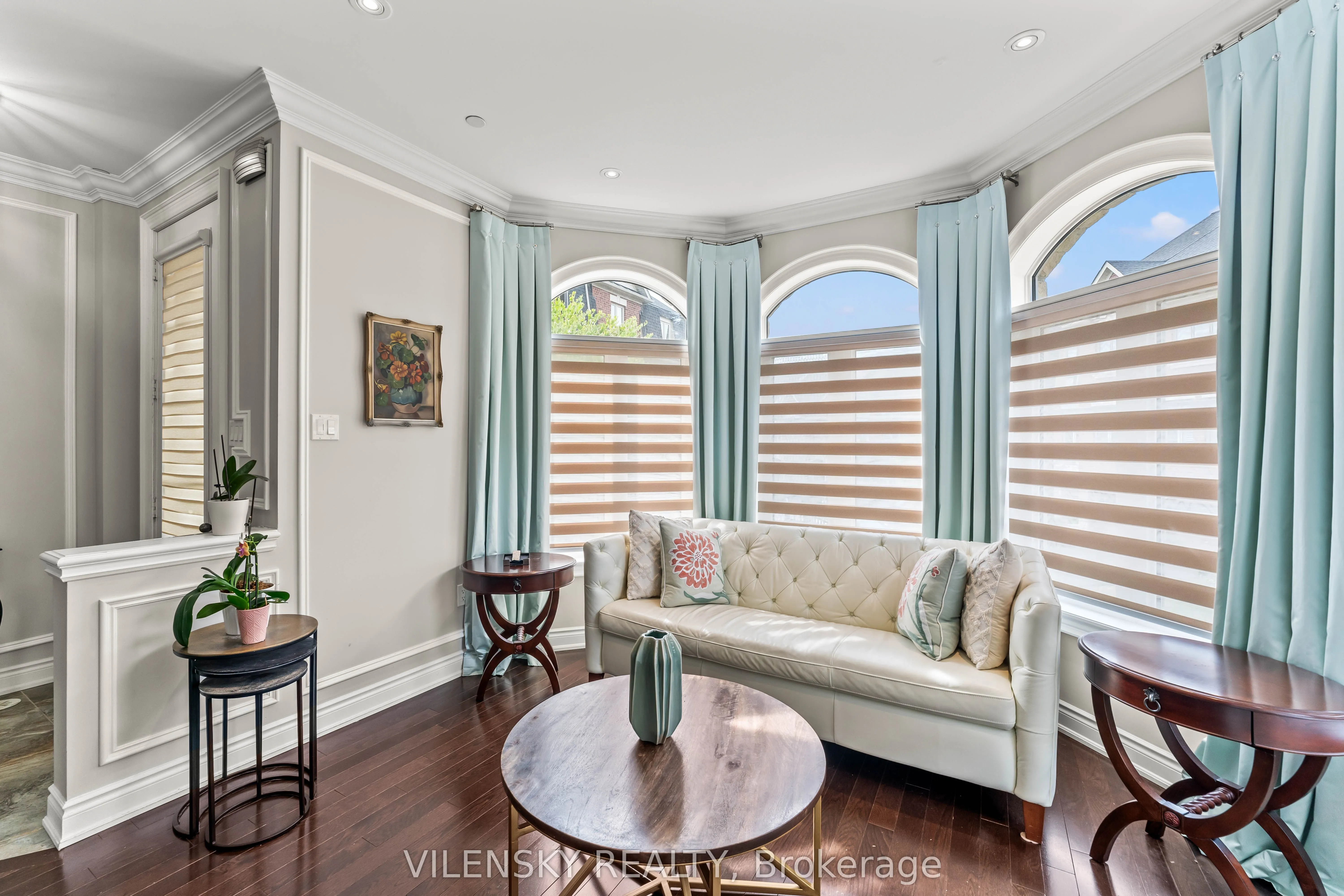 1331 Major Mackenzie Drive, #25