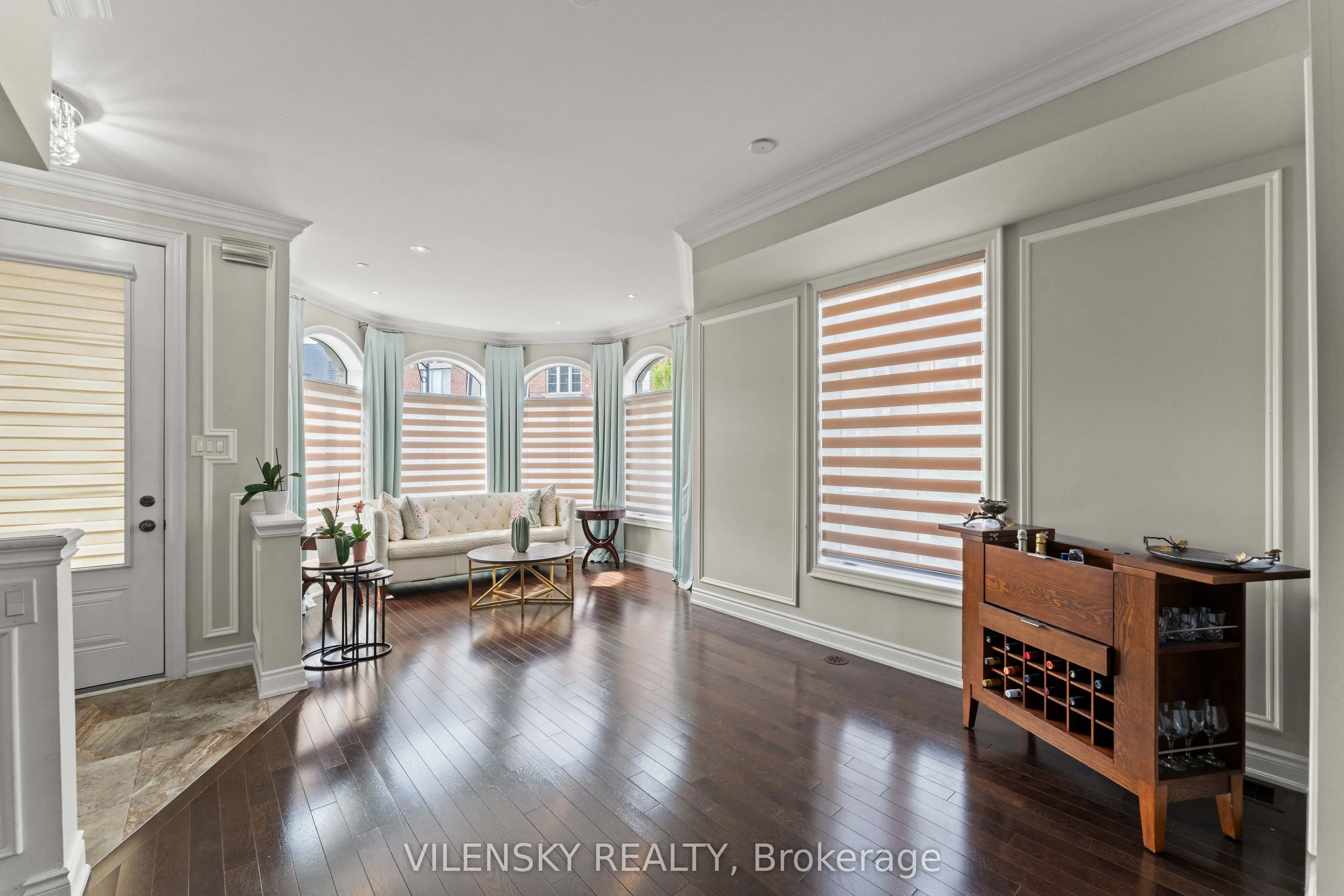 1331 Major Mackenzie Drive, #25