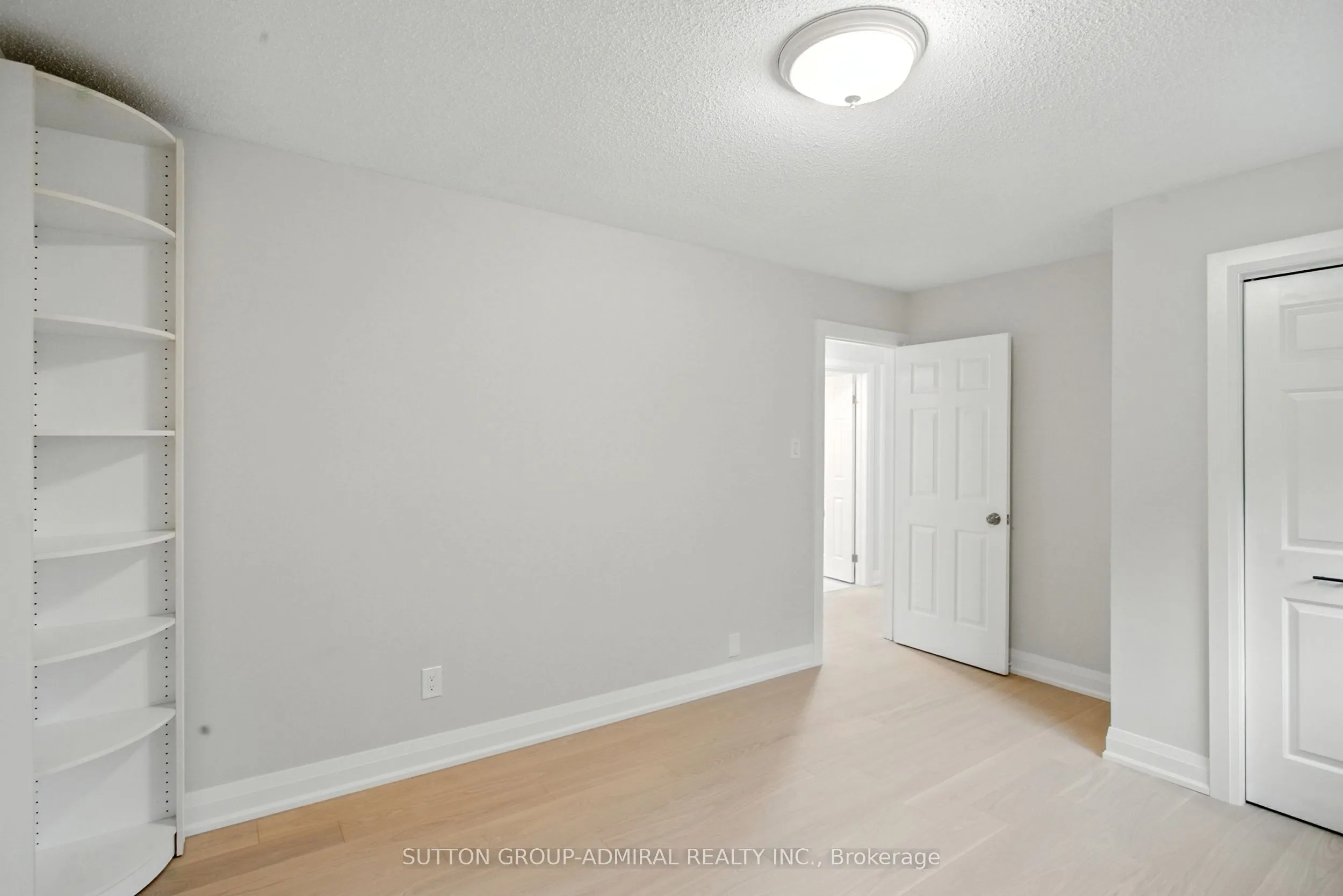 14 Willowbrook Road