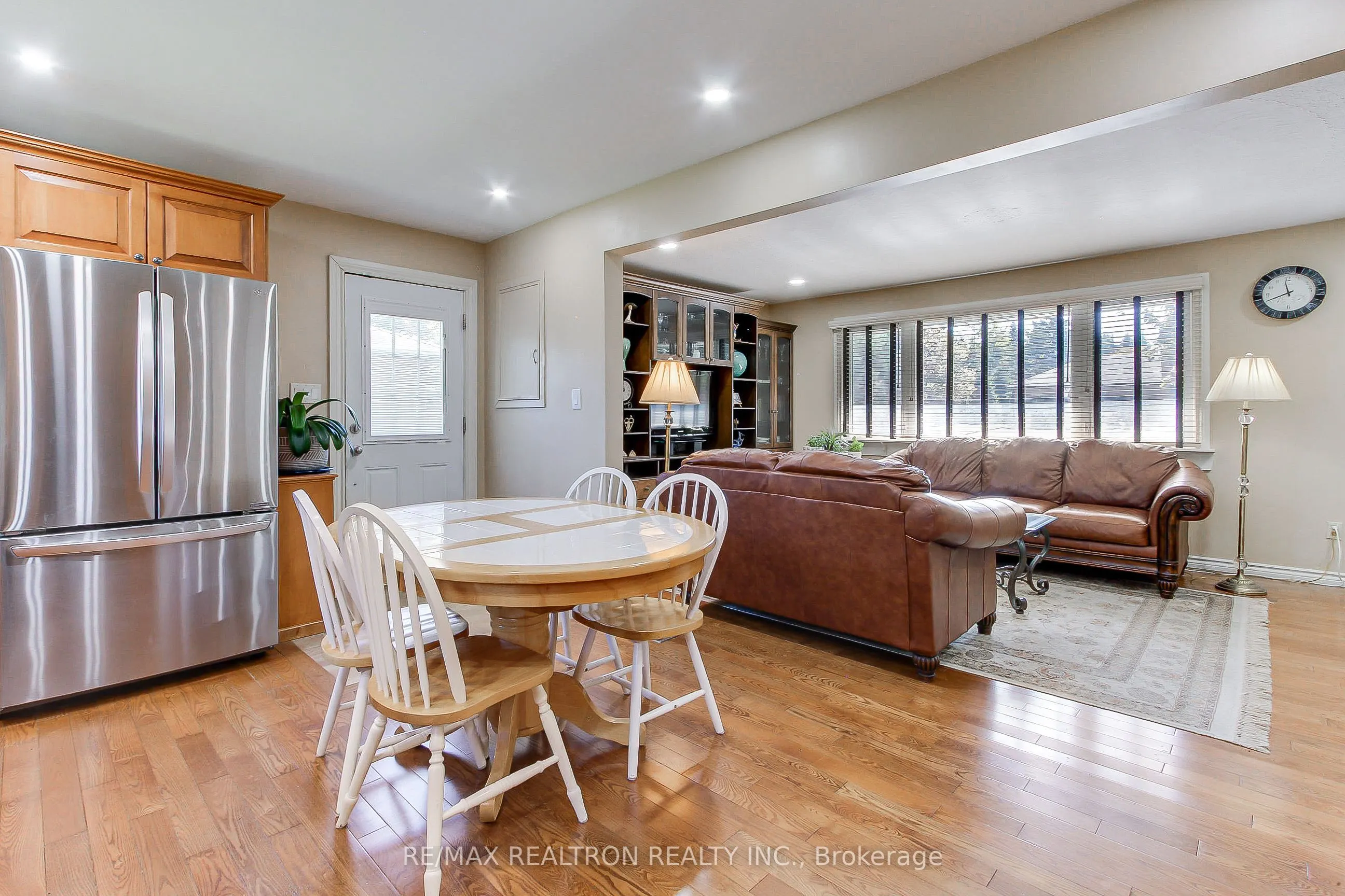 52 Farr Avenue