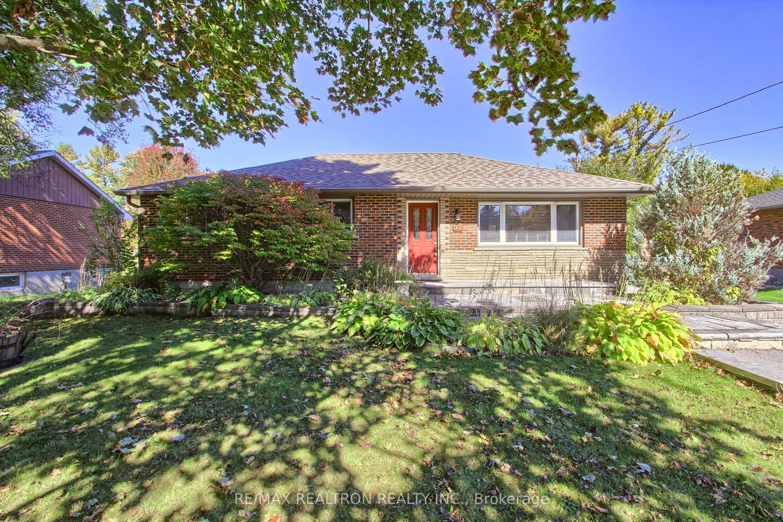 52 Farr Avenue