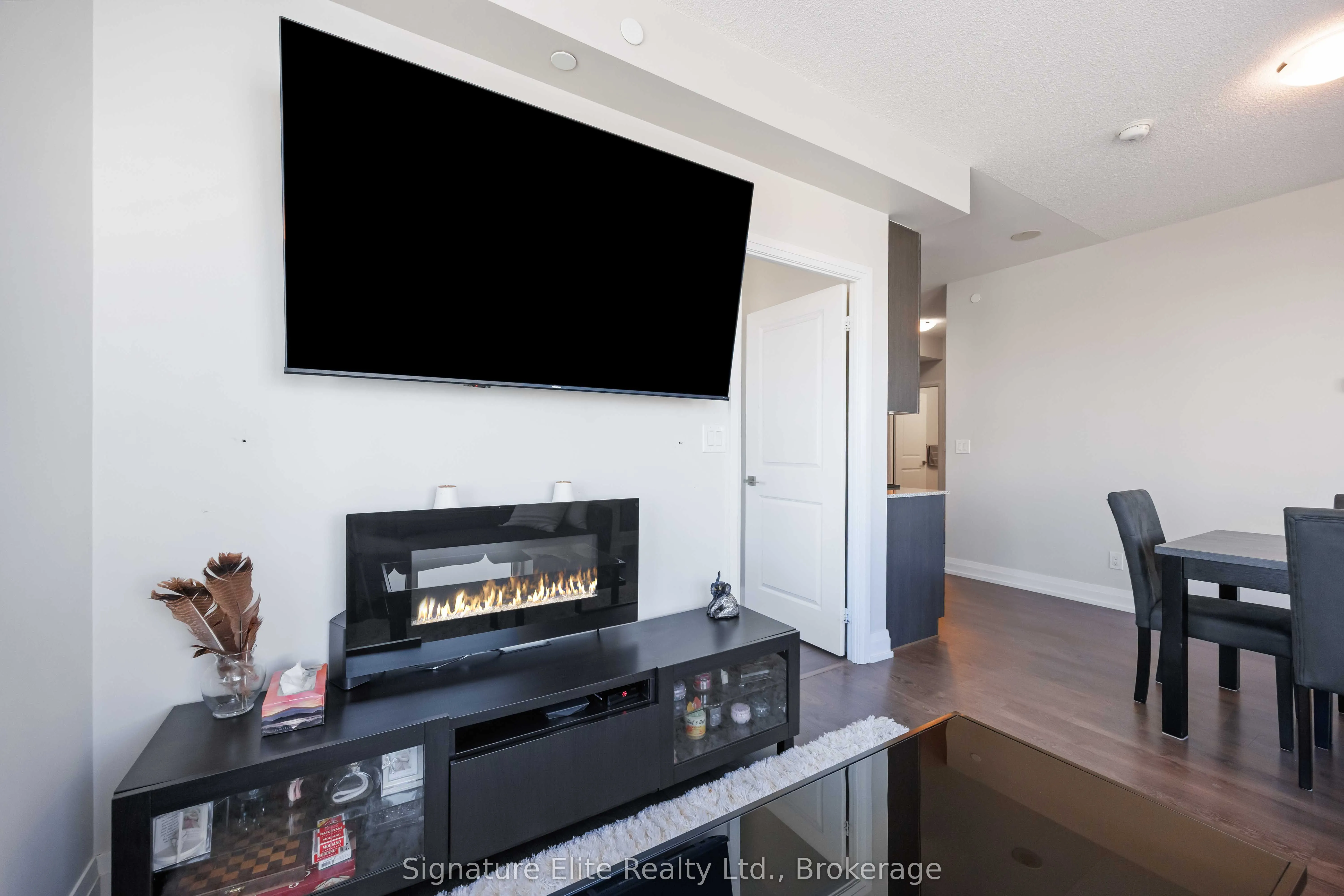 3600 Highway 7 Road, #1205