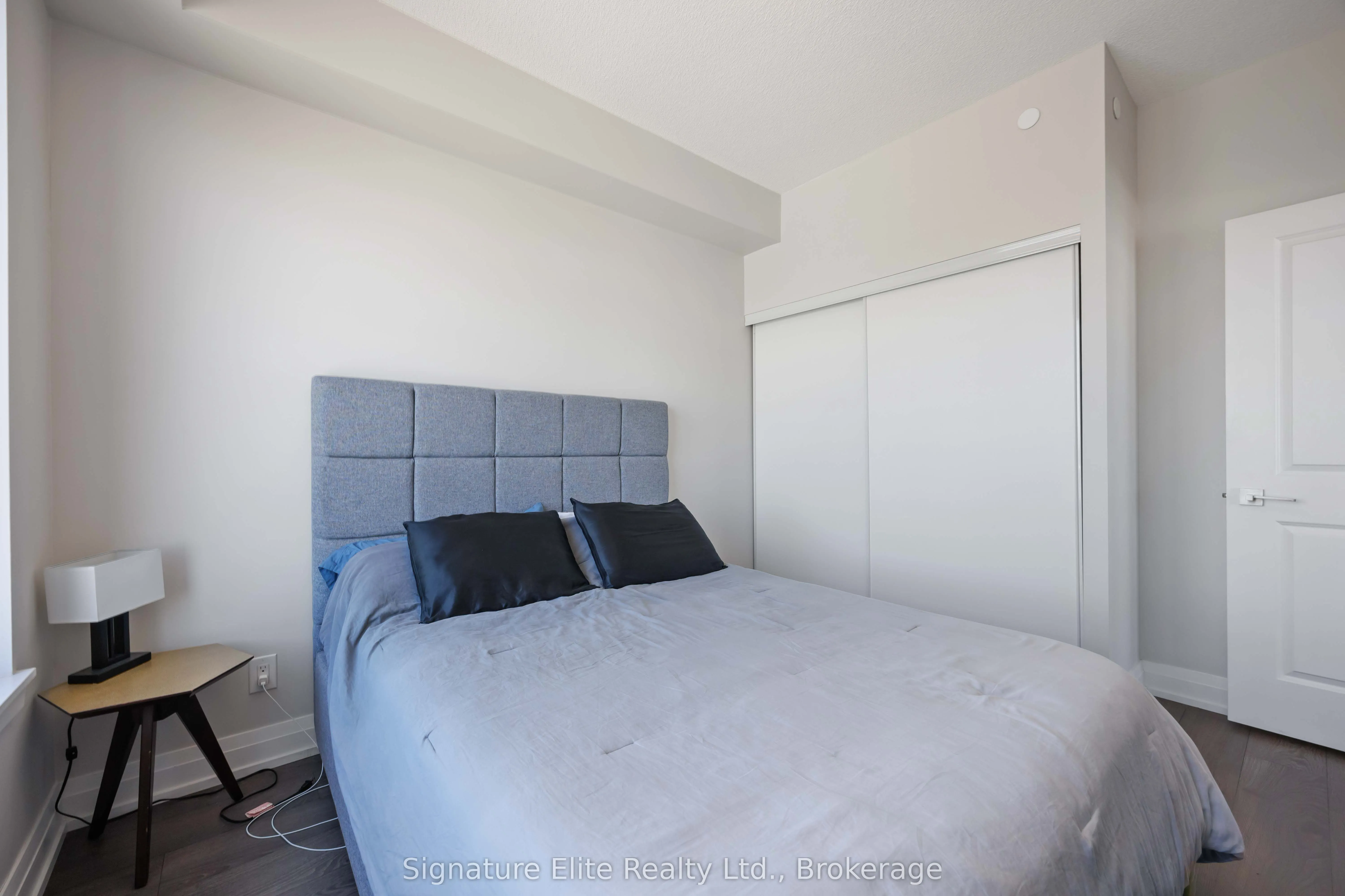 3600 Highway 7 Road, #1205