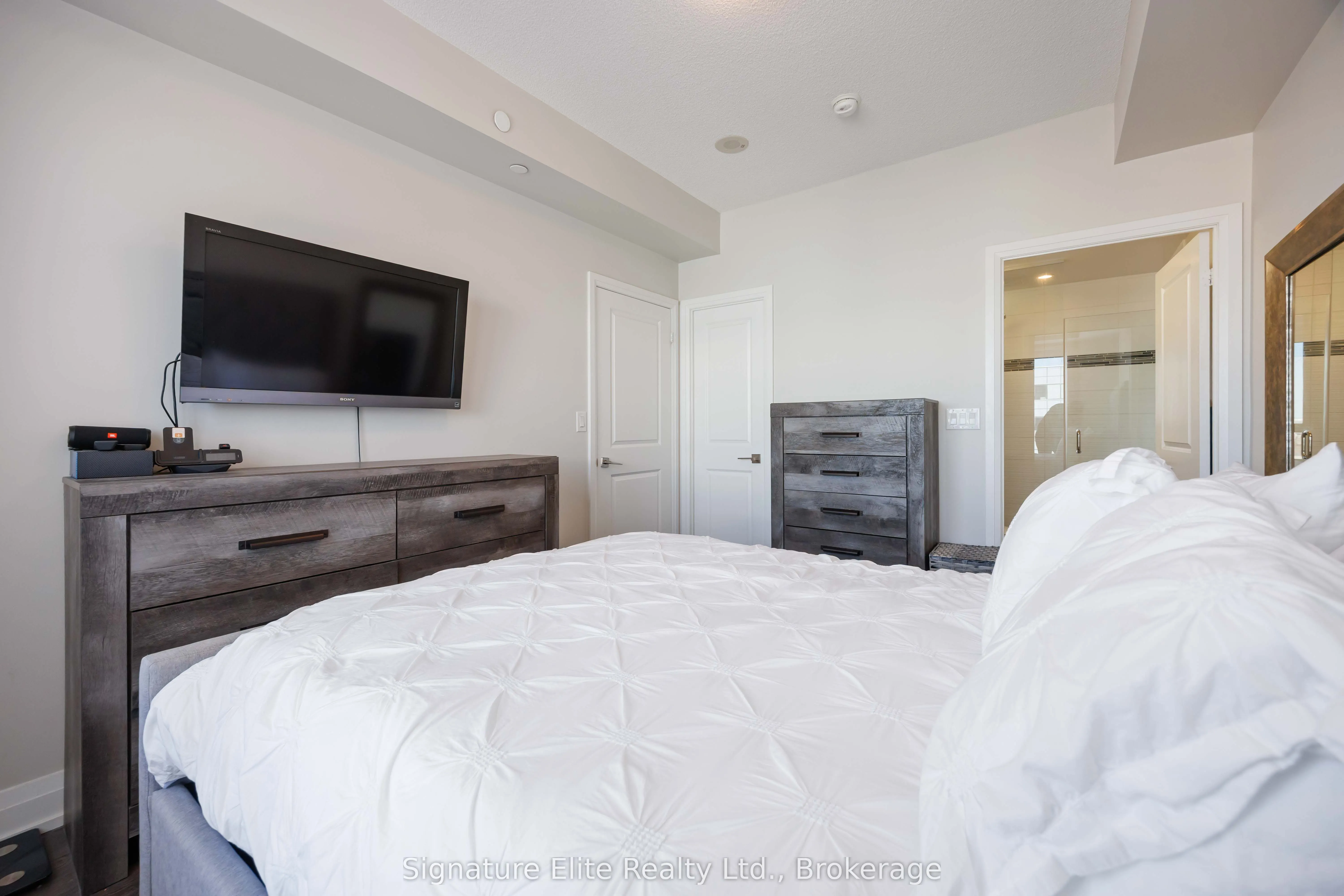 3600 Highway 7 Road, #1205