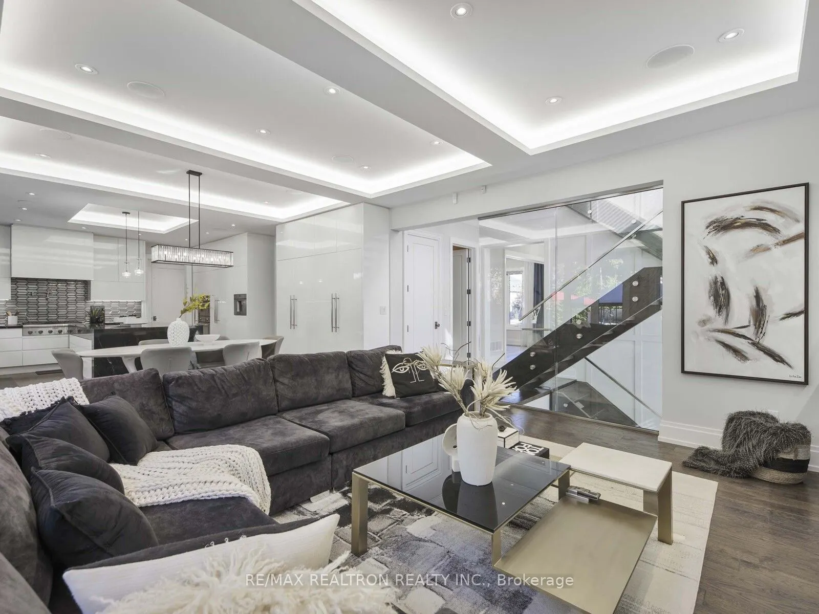 10 Malaren Road