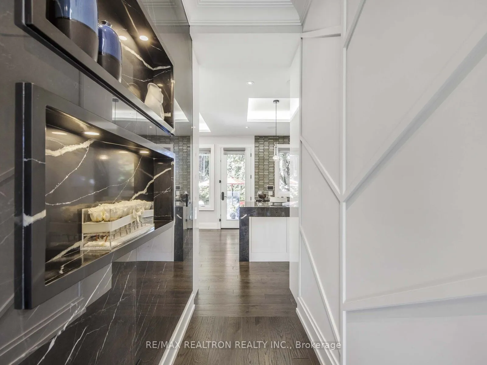 10 Malaren Road