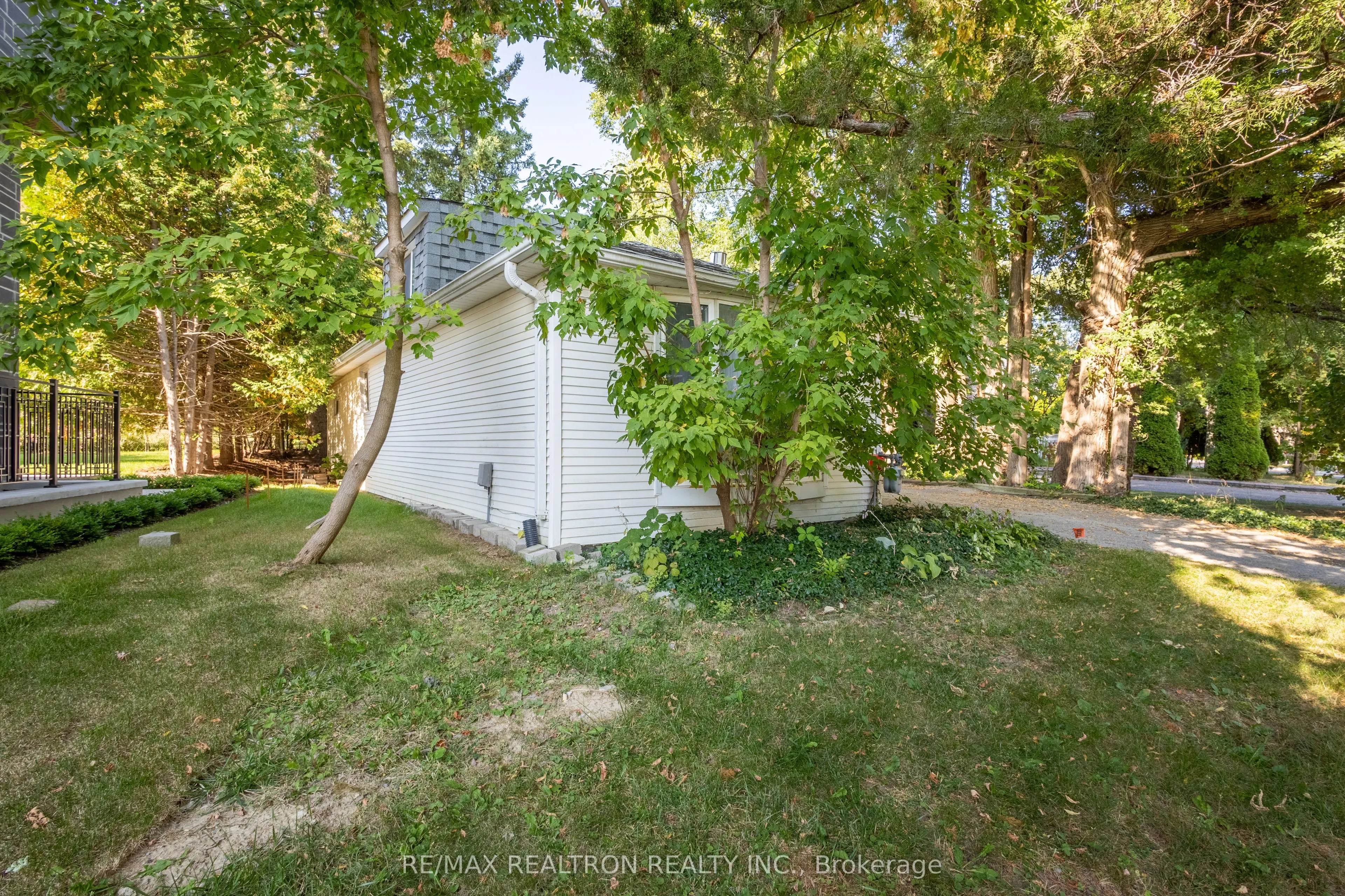 520 North Lake Road
