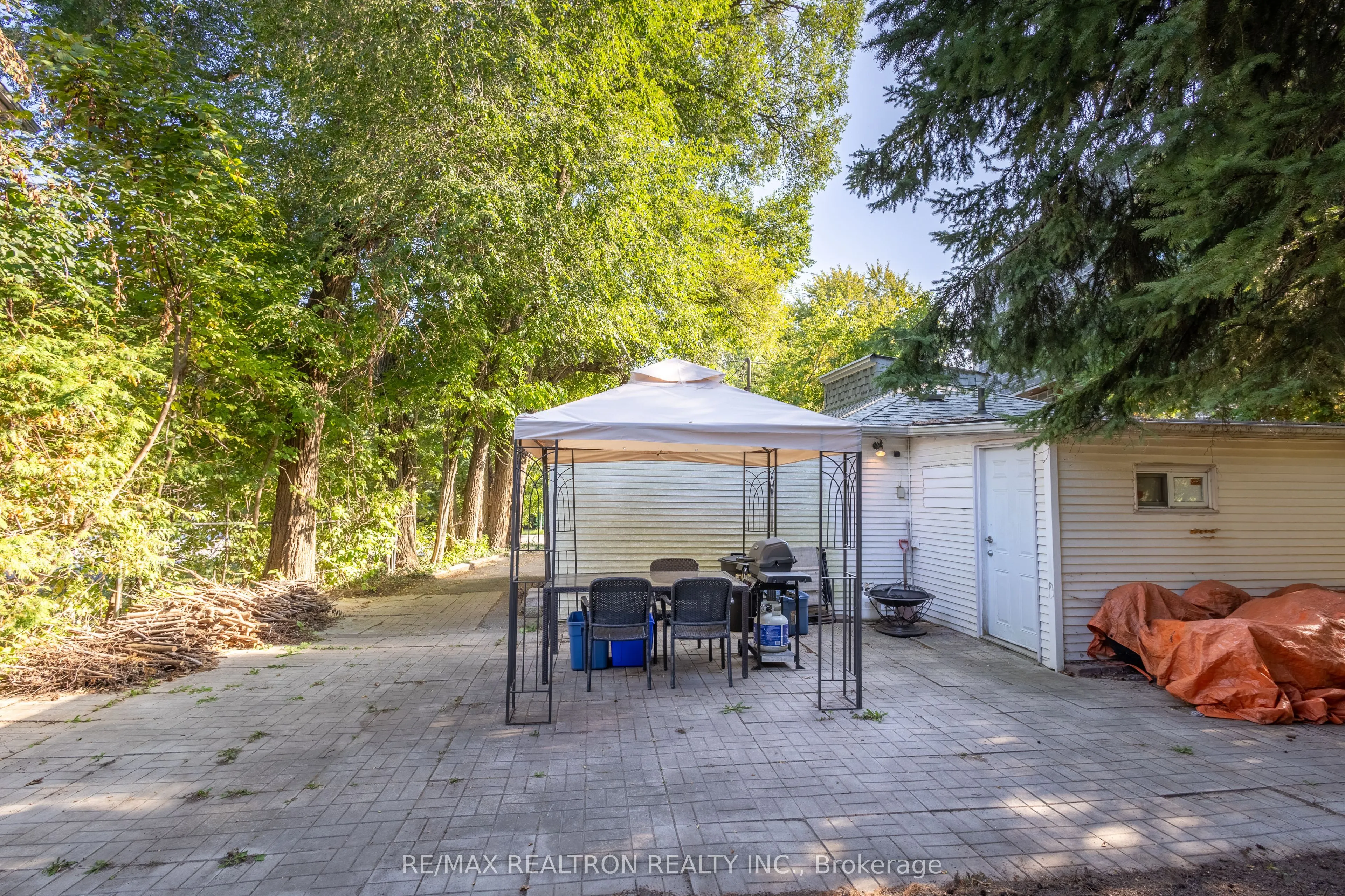 520 North Lake Road