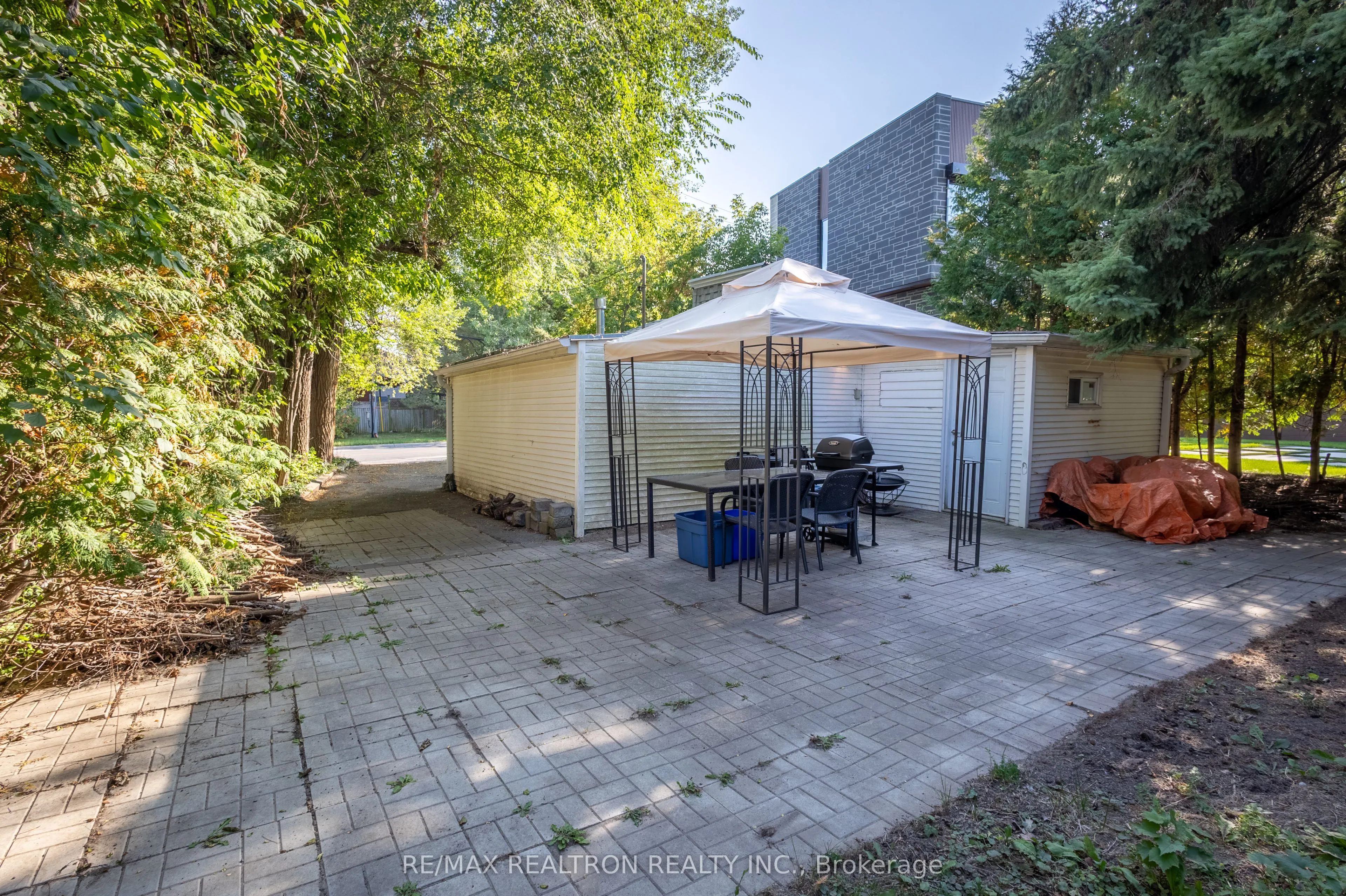 520 North Lake Road