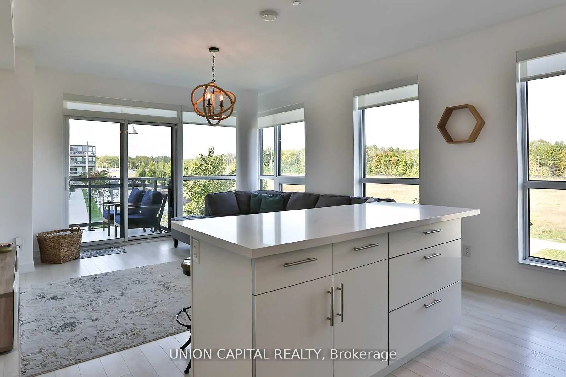 271 Sea Ray Avenue, #B212