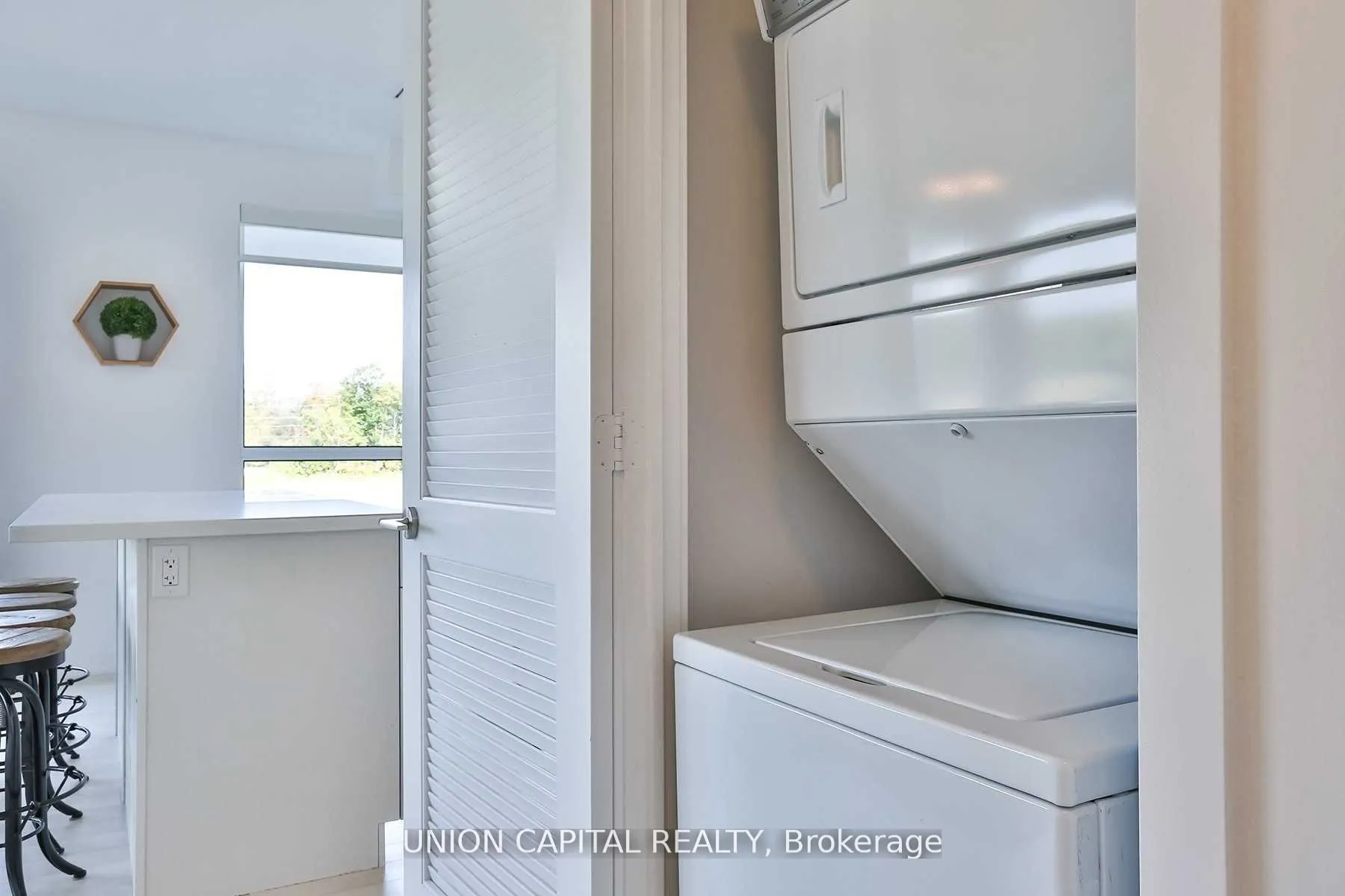 271 Sea Ray Avenue, #B212