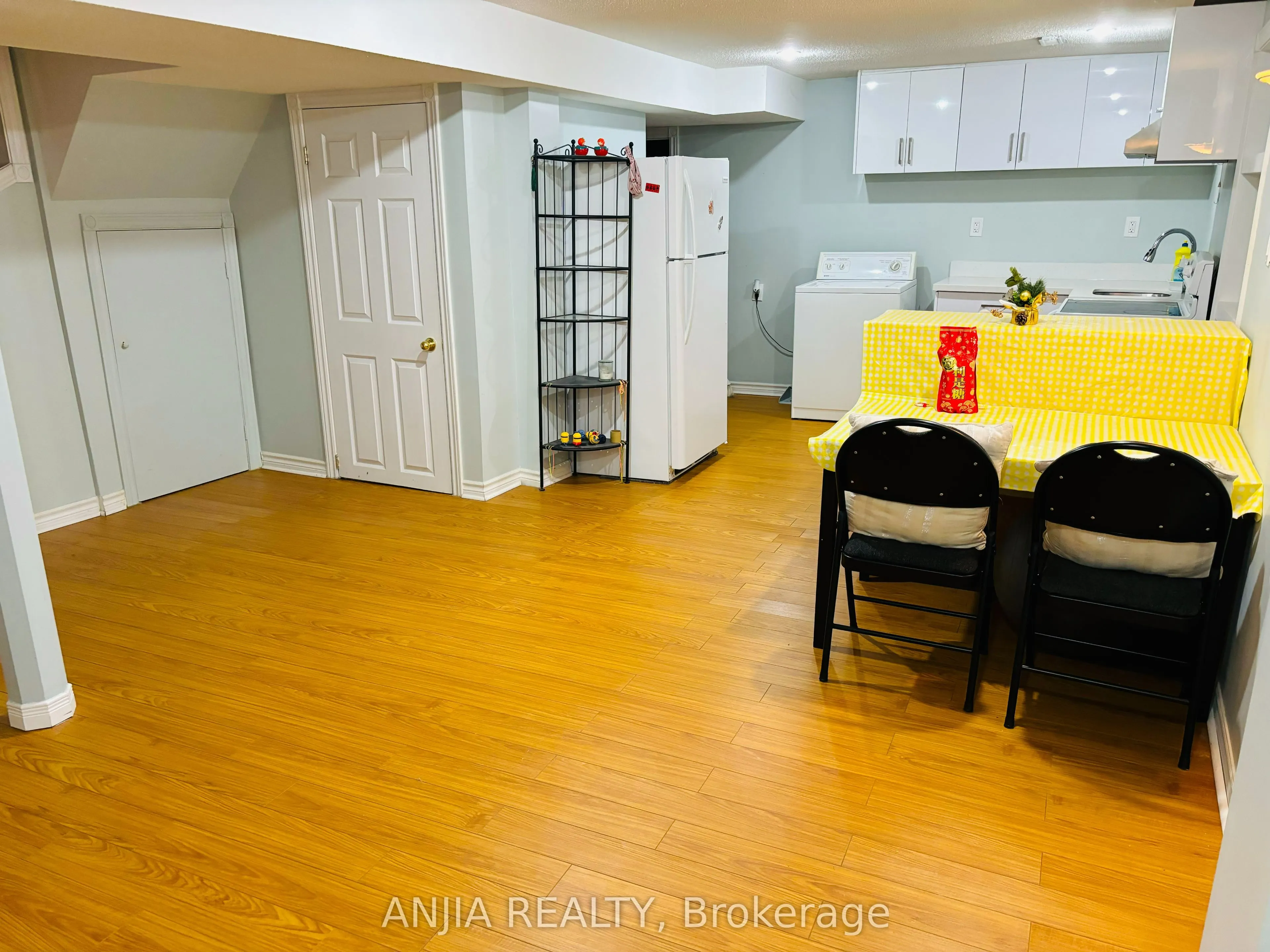 555 Raymerville Drive