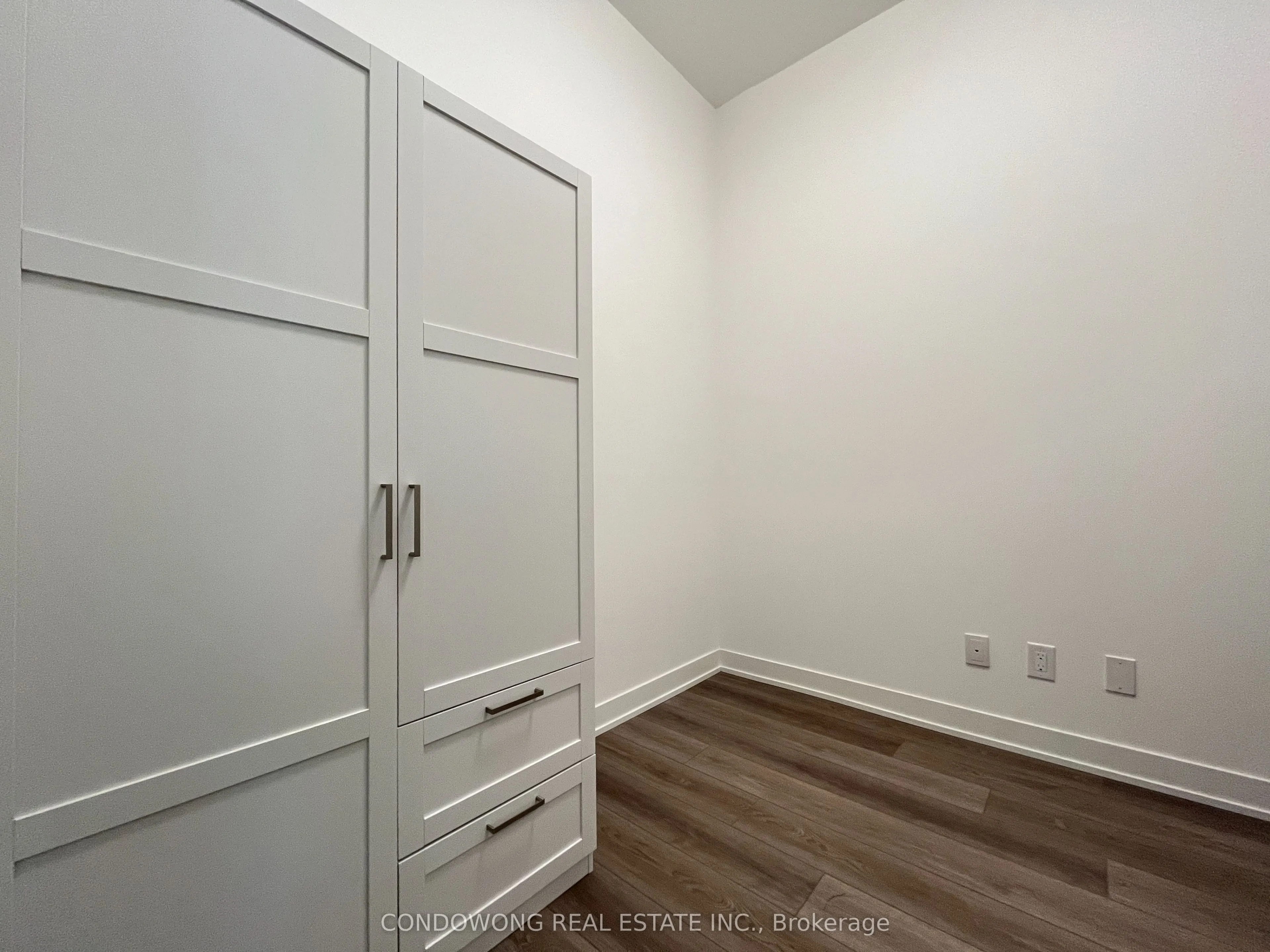 8119 Birchmount Road, #1413
