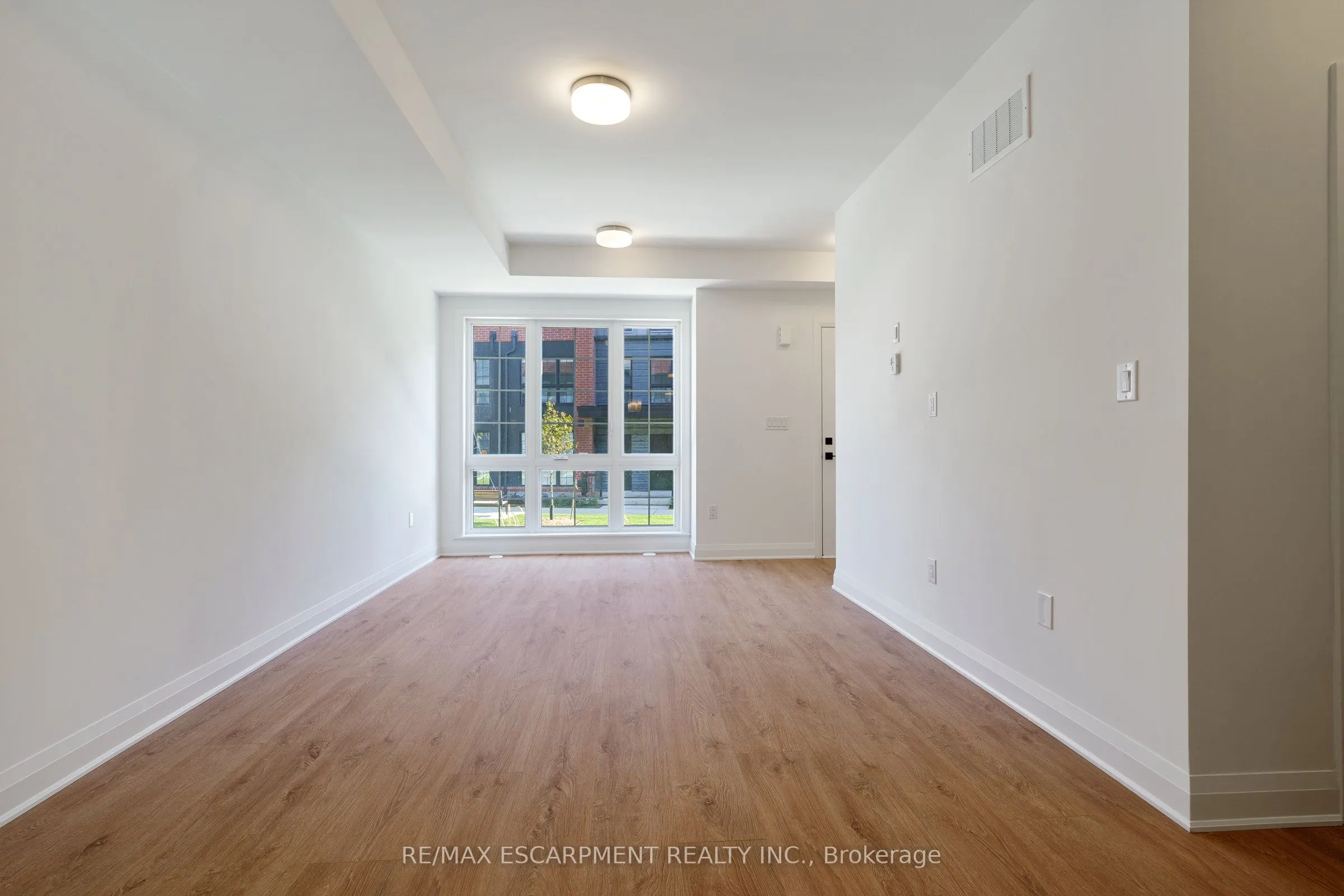 30 Burleigh Mews