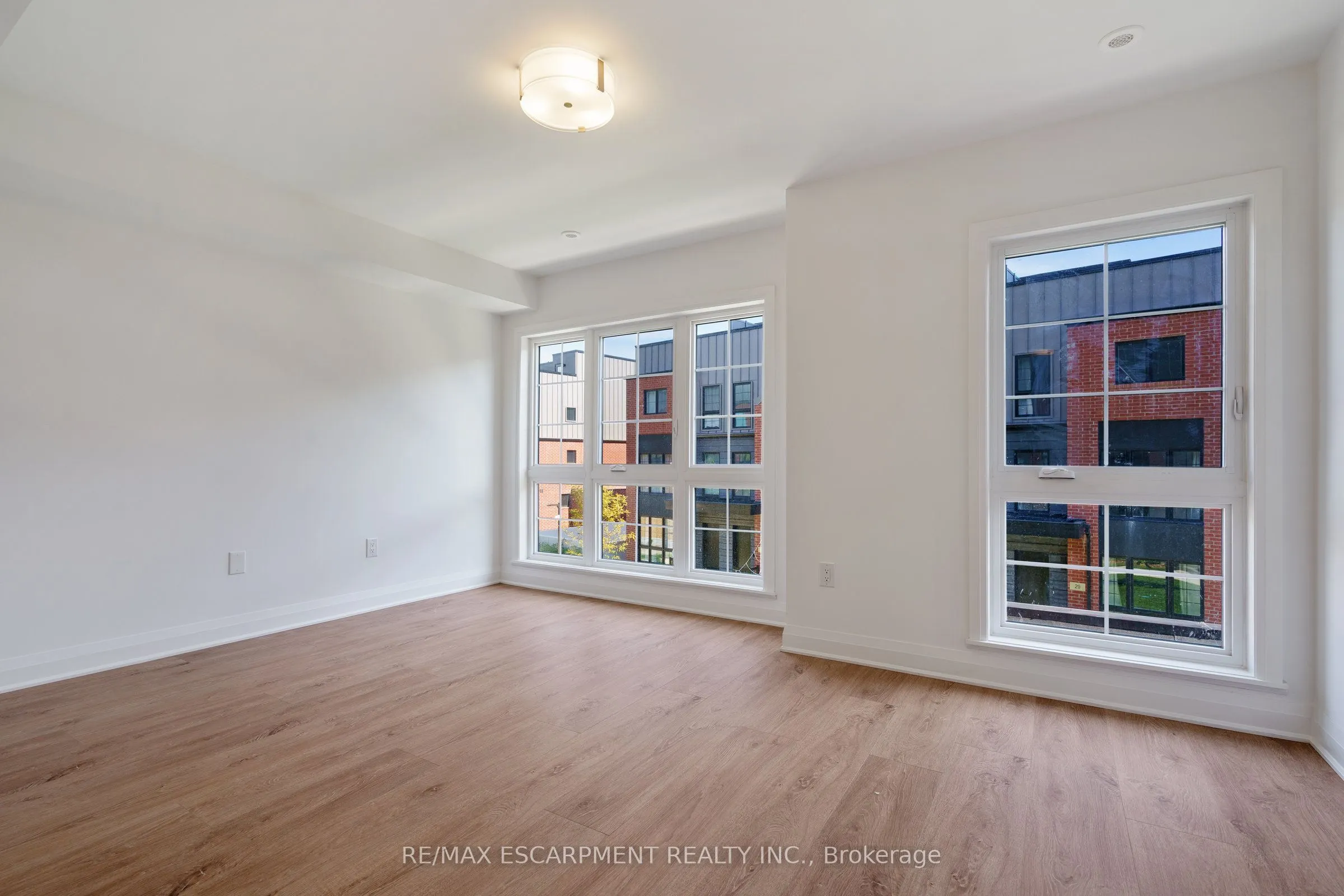 30 Burleigh Mews