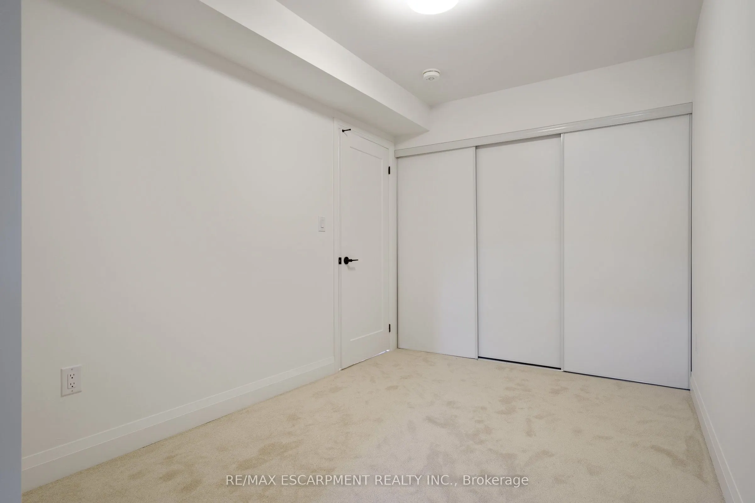 30 Burleigh Mews