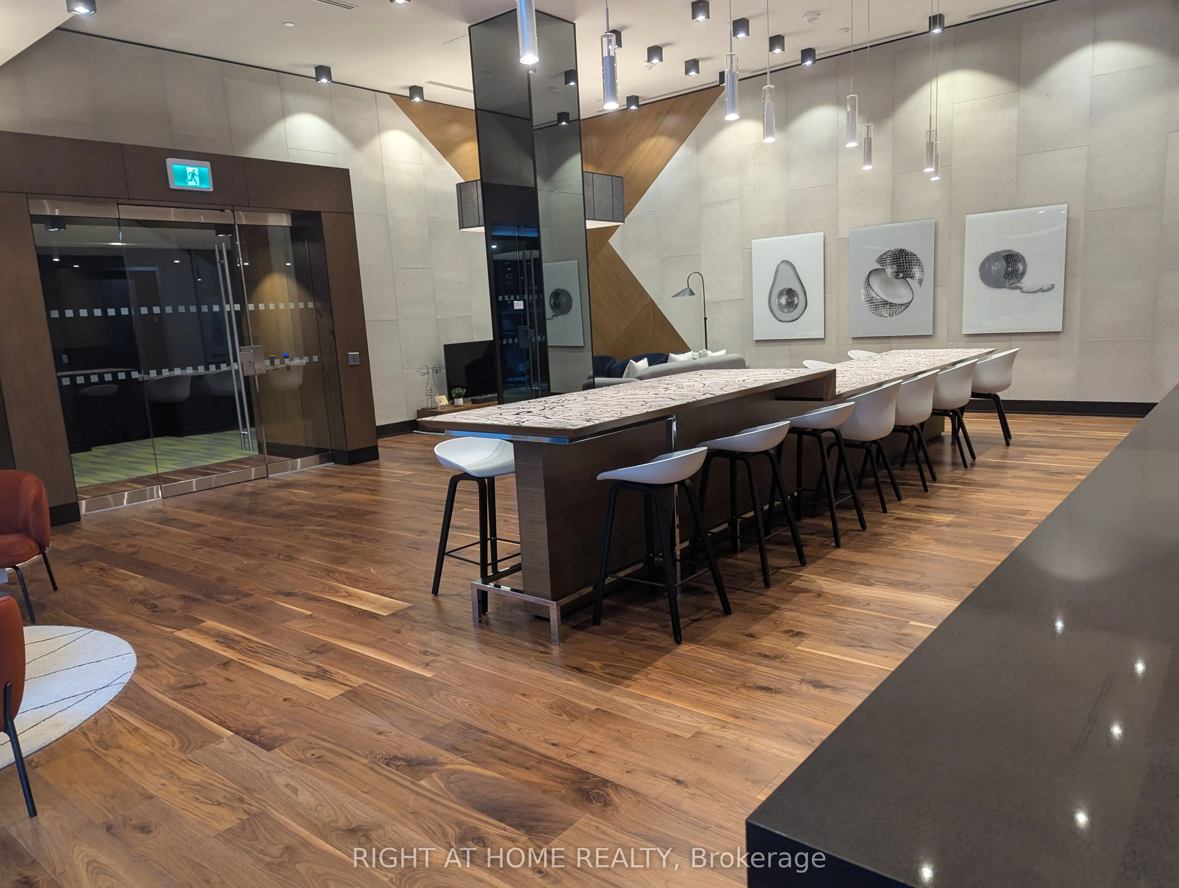 8119 Birchmount Road, #1502