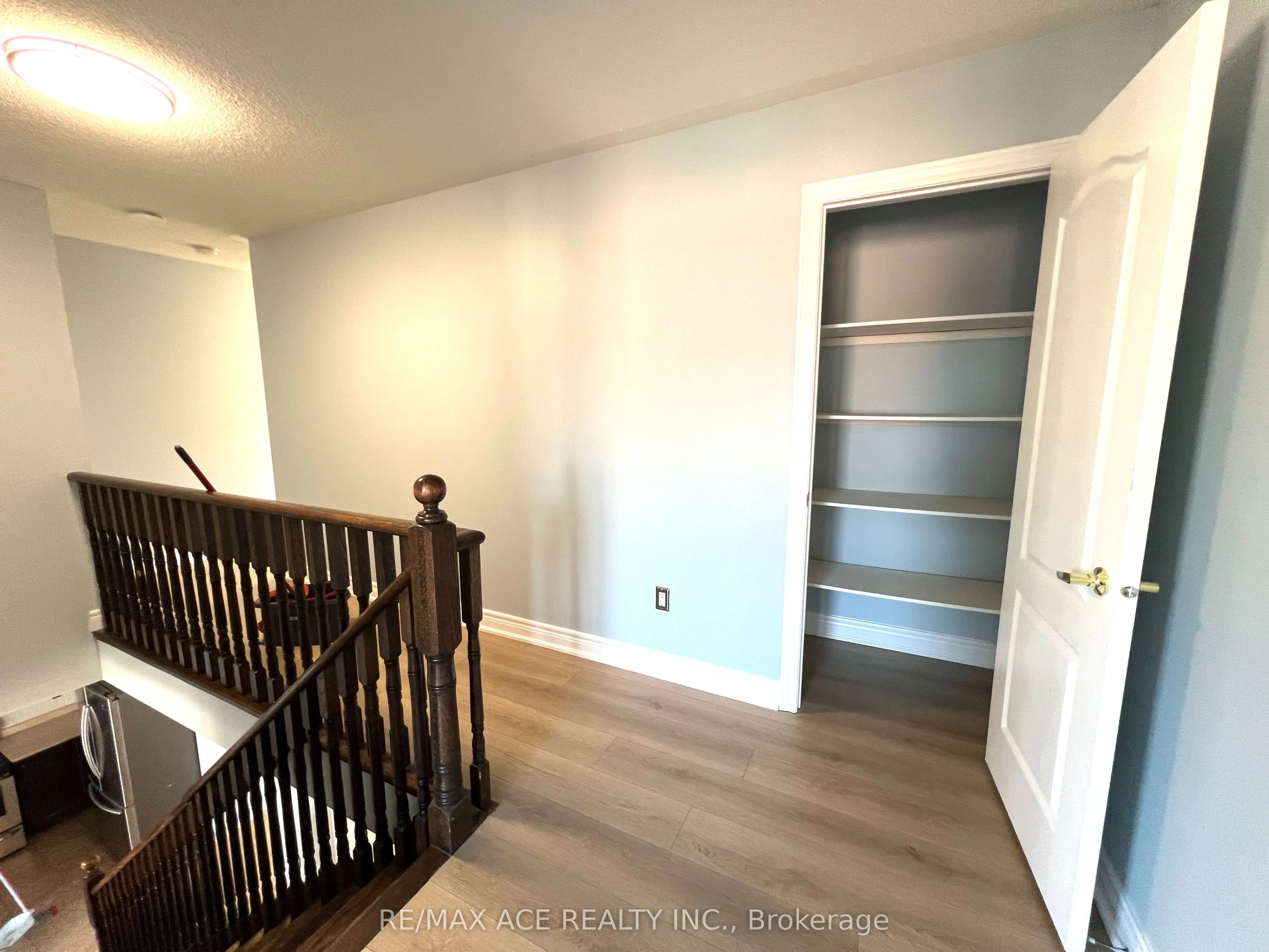 23 Grayleaf Drive