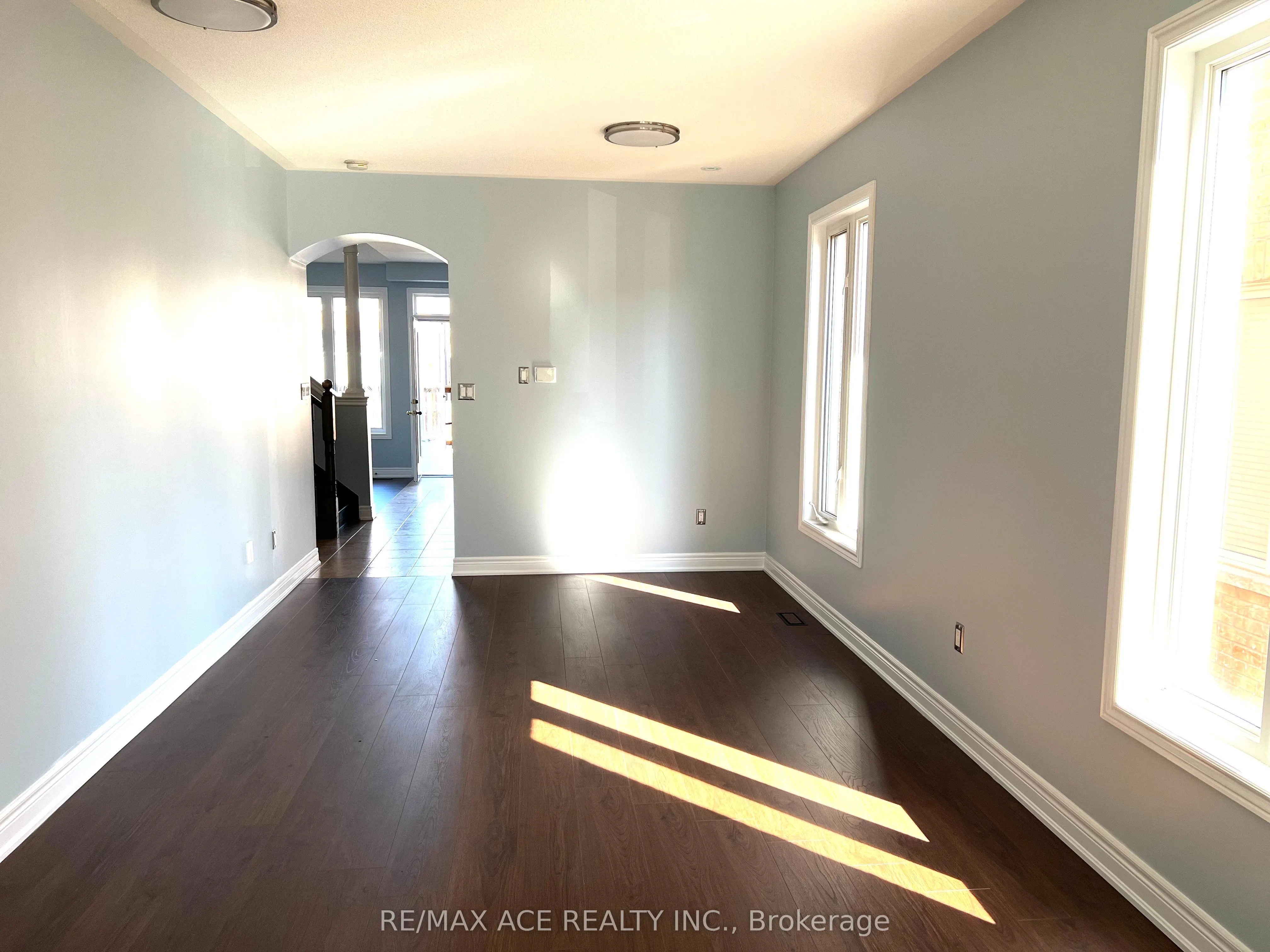 23 Grayleaf Drive