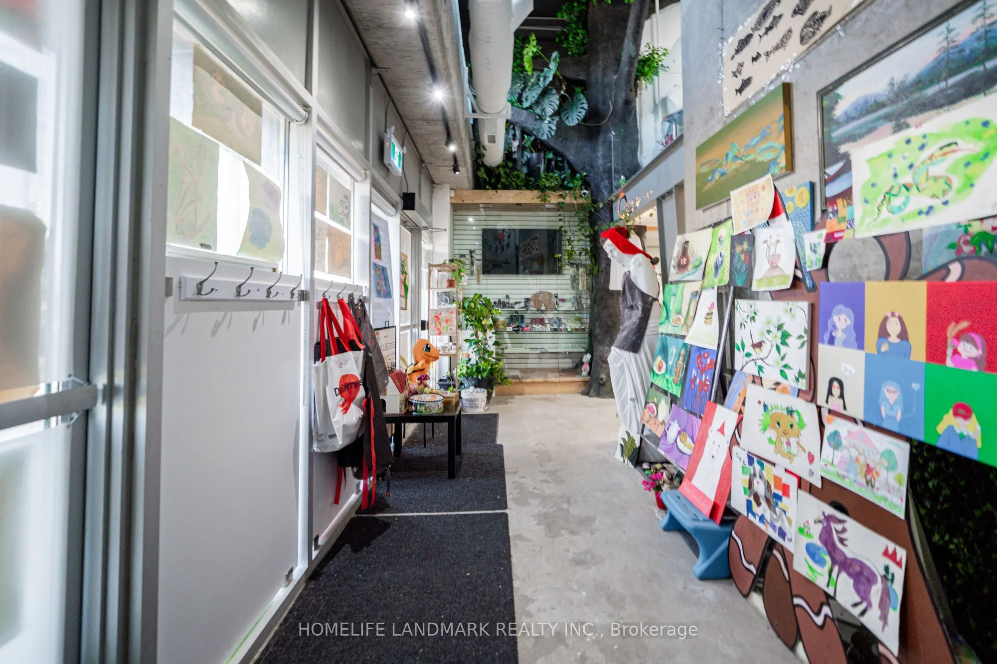 4602 Steeles Avenue, #R3