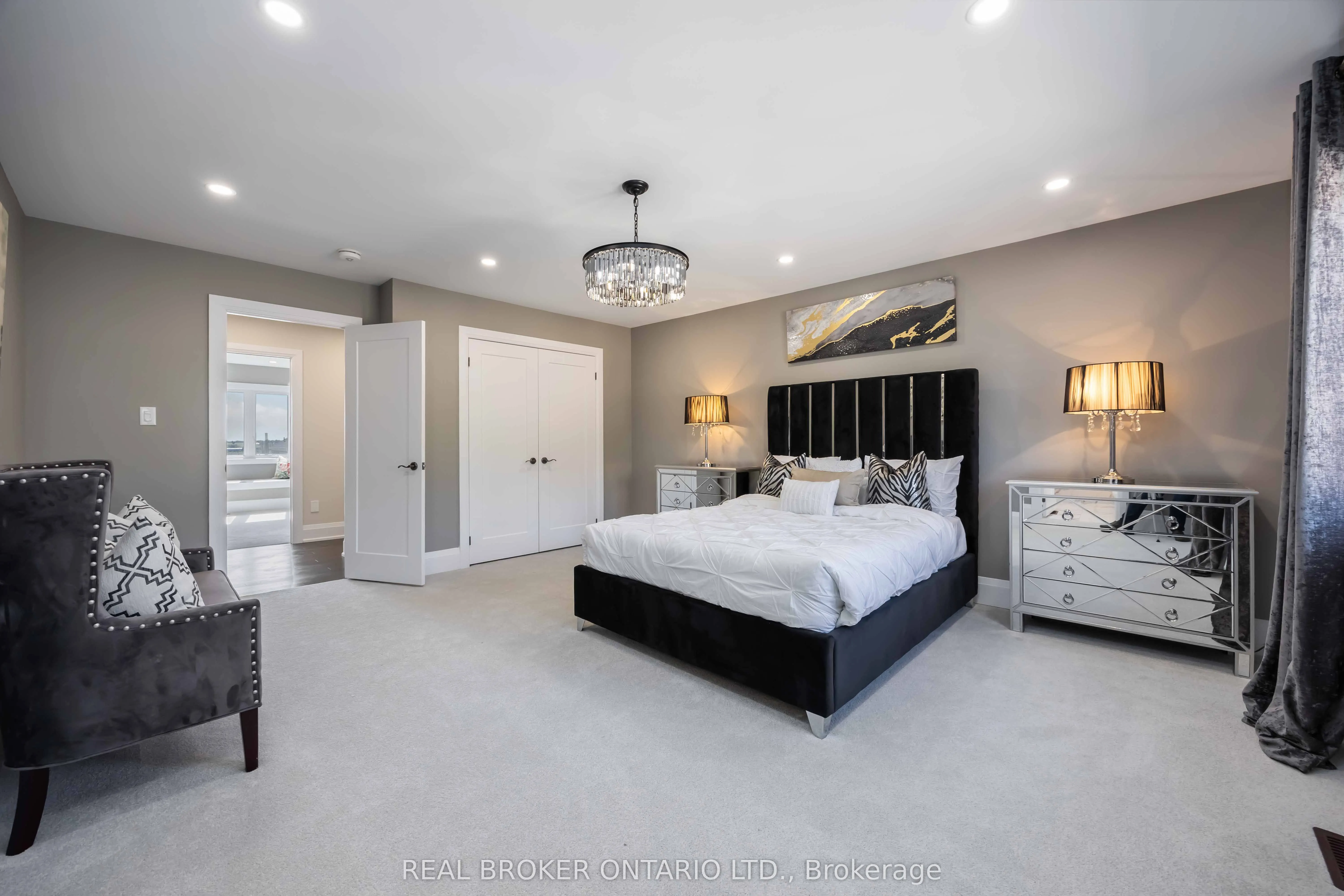 2236 Pemberton Way