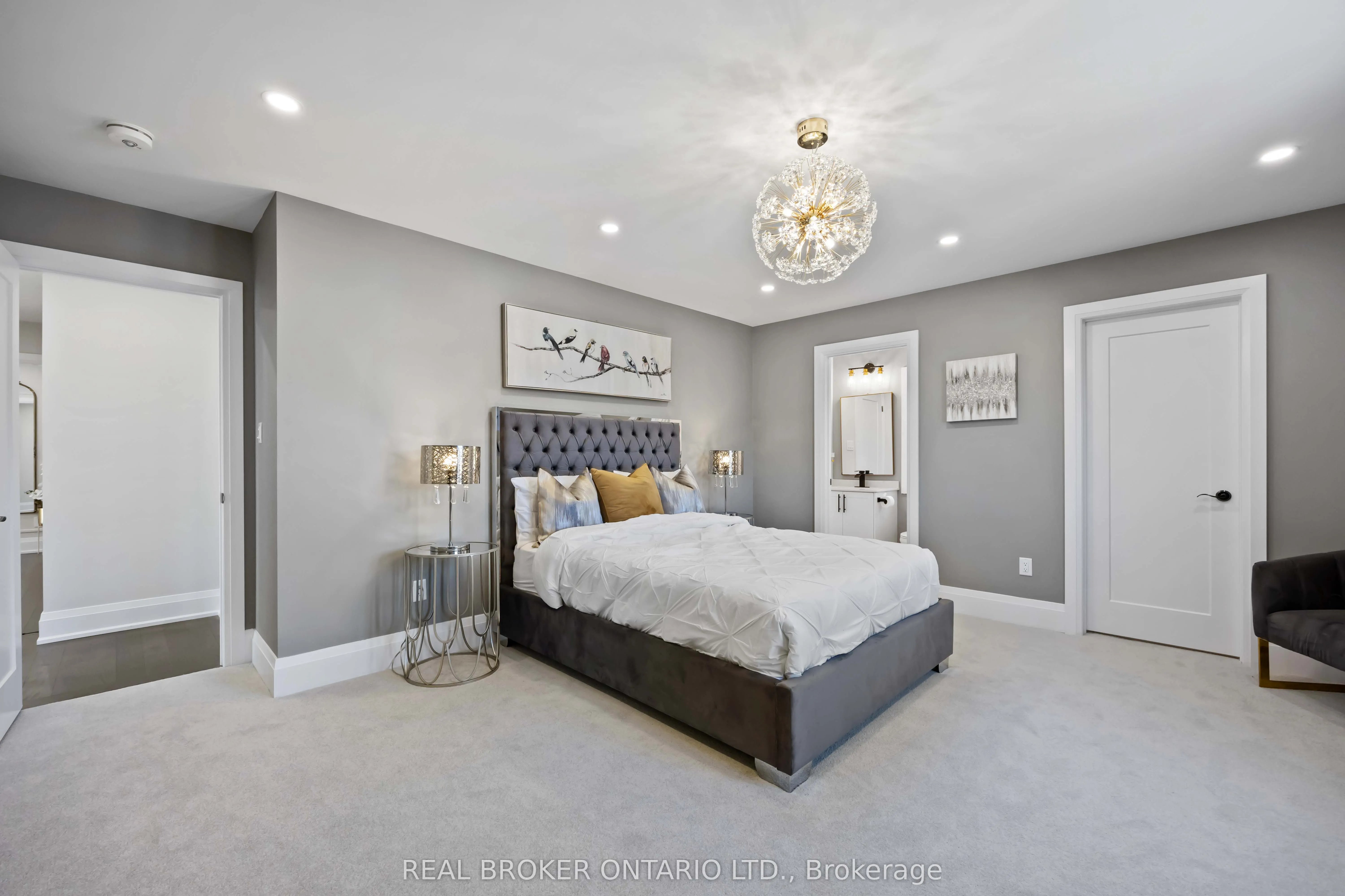 2236 Pemberton Way