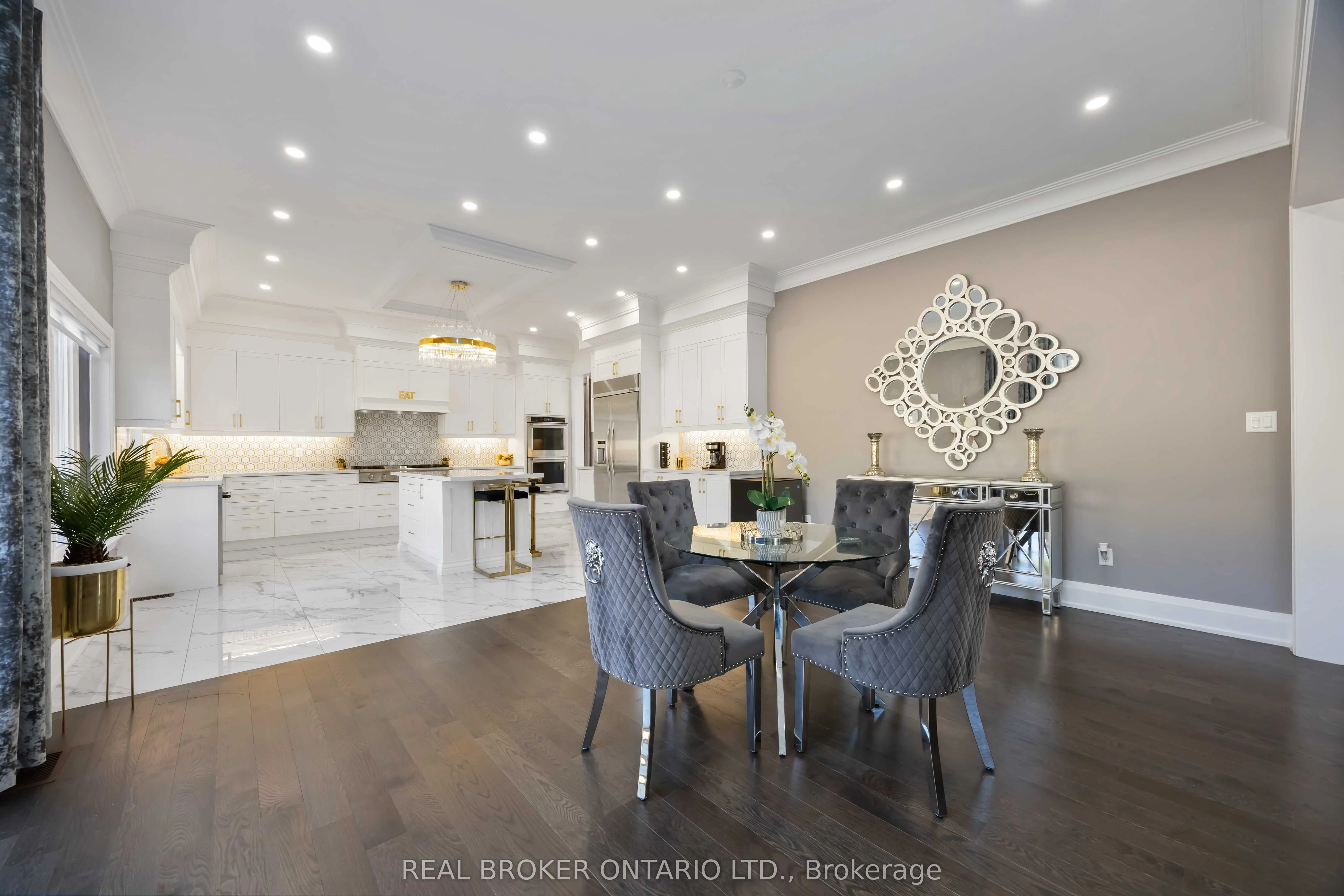 2236 Pemberton Way