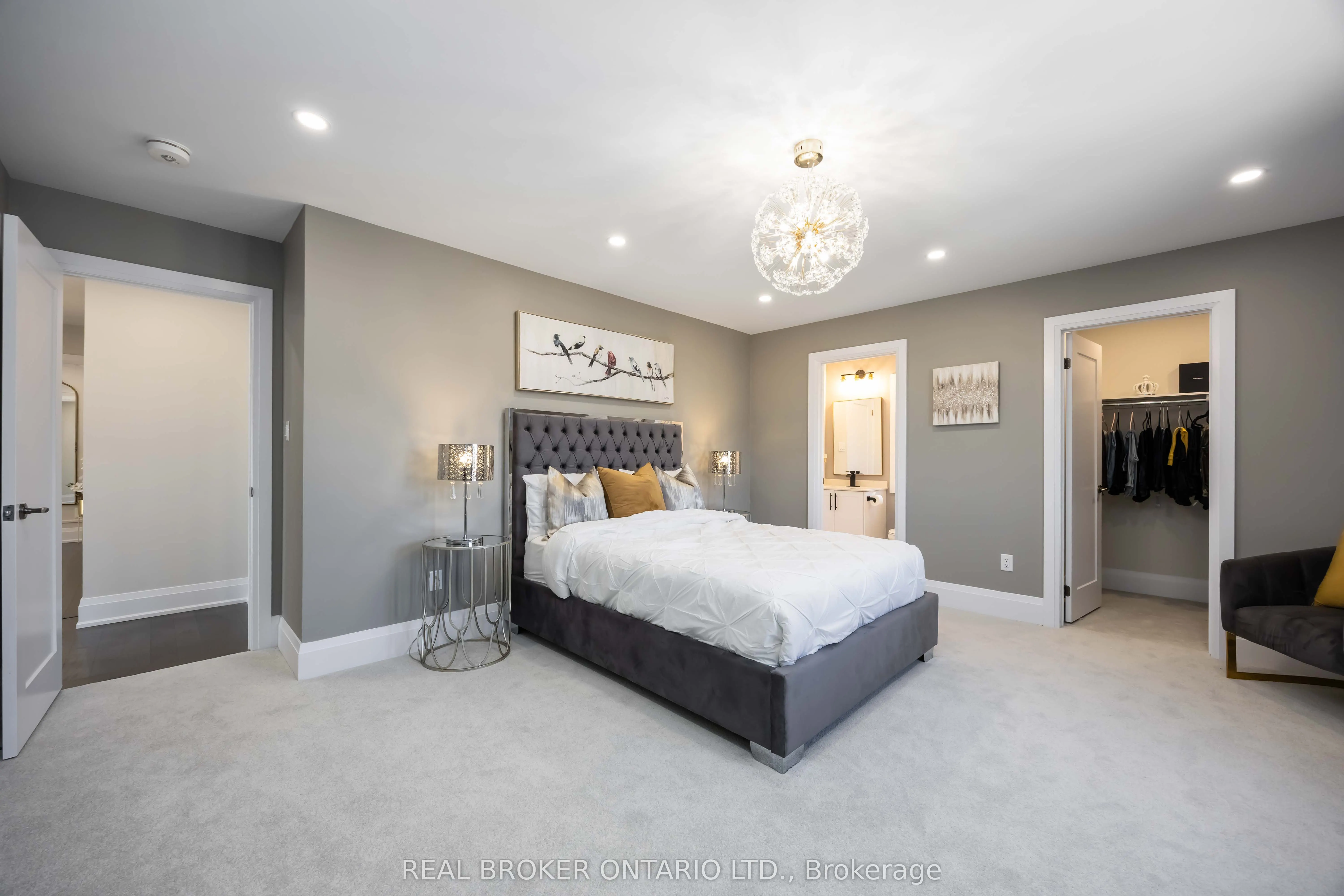 2236 Pemberton Way