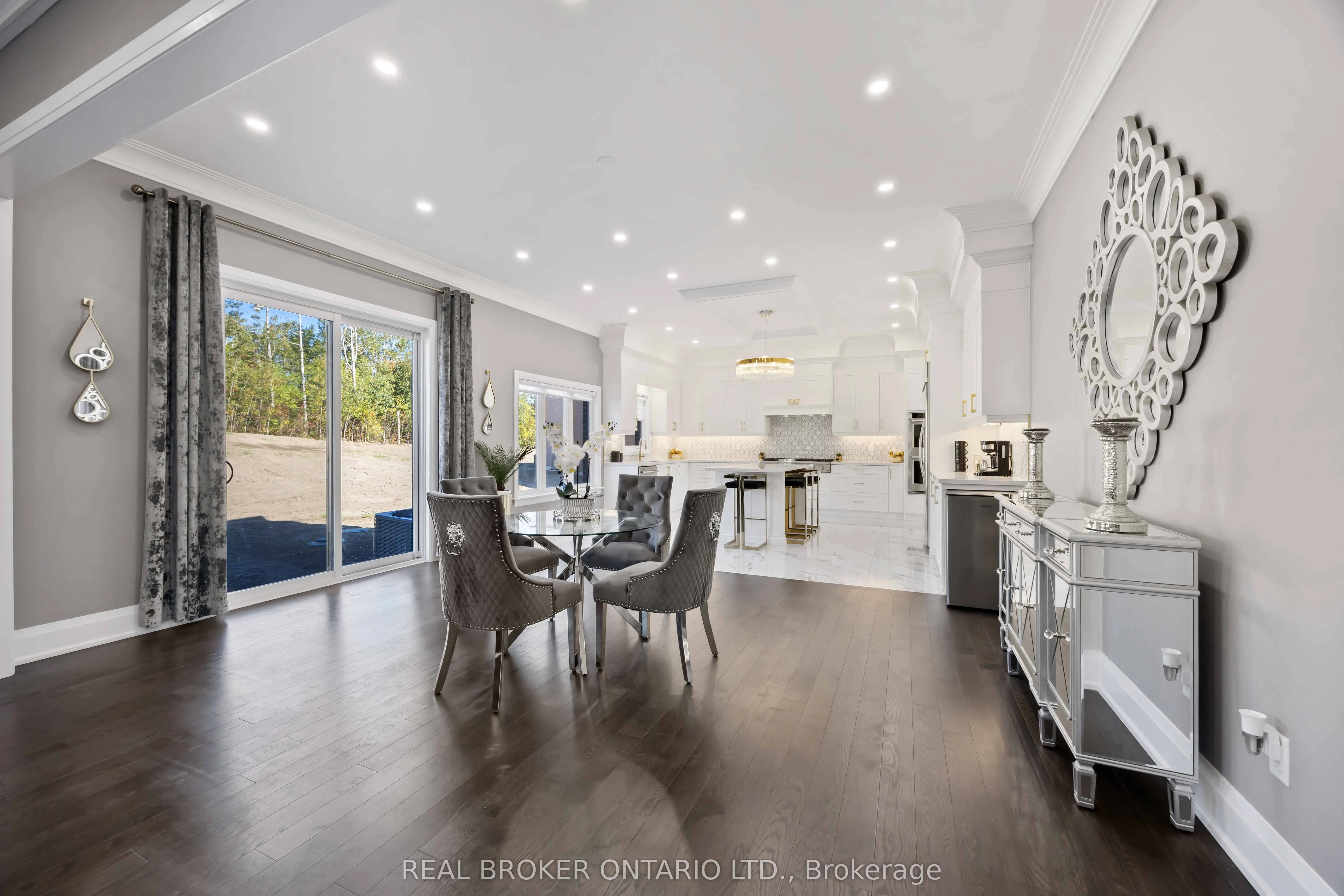2236 Pemberton Way