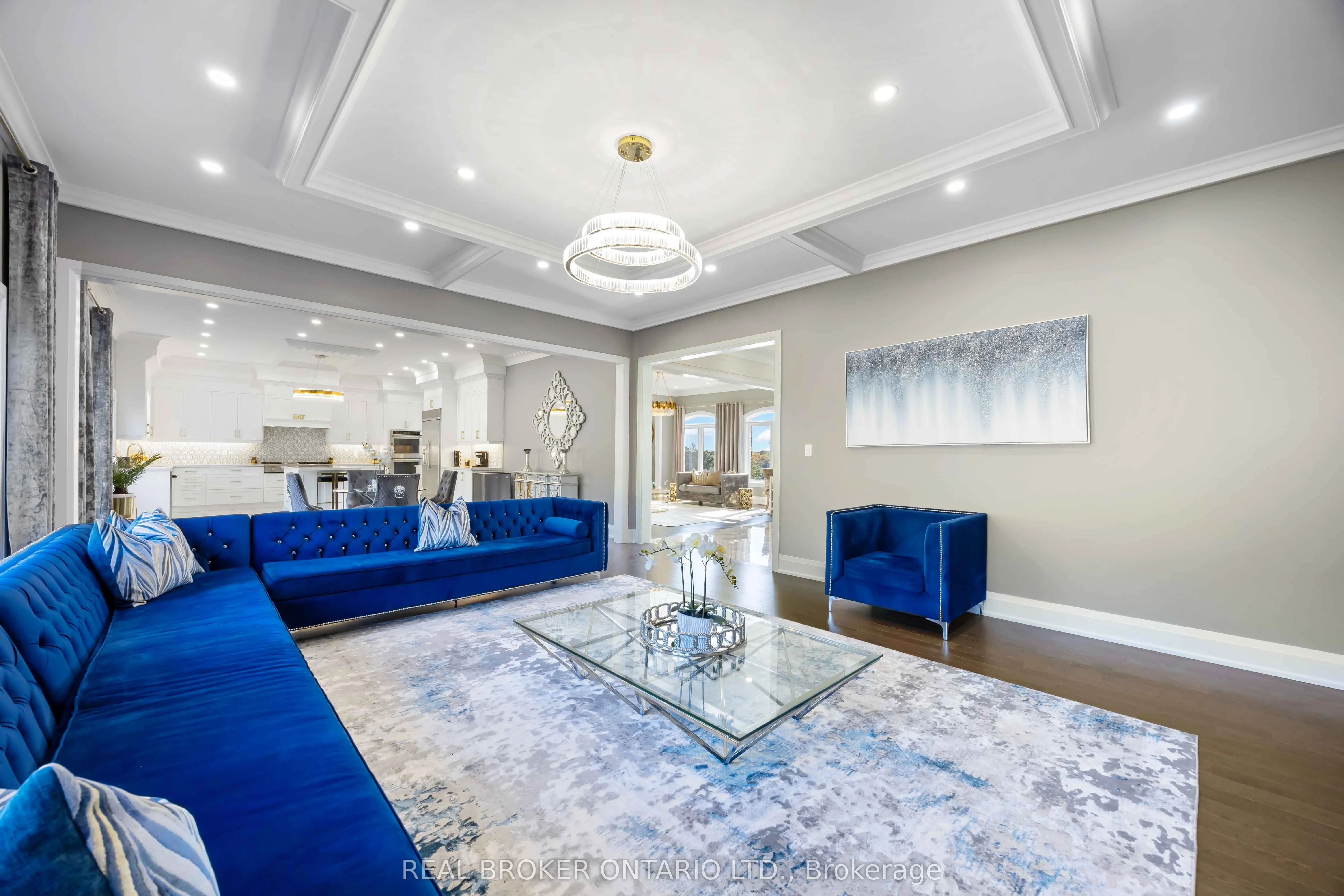 2236 Pemberton Way