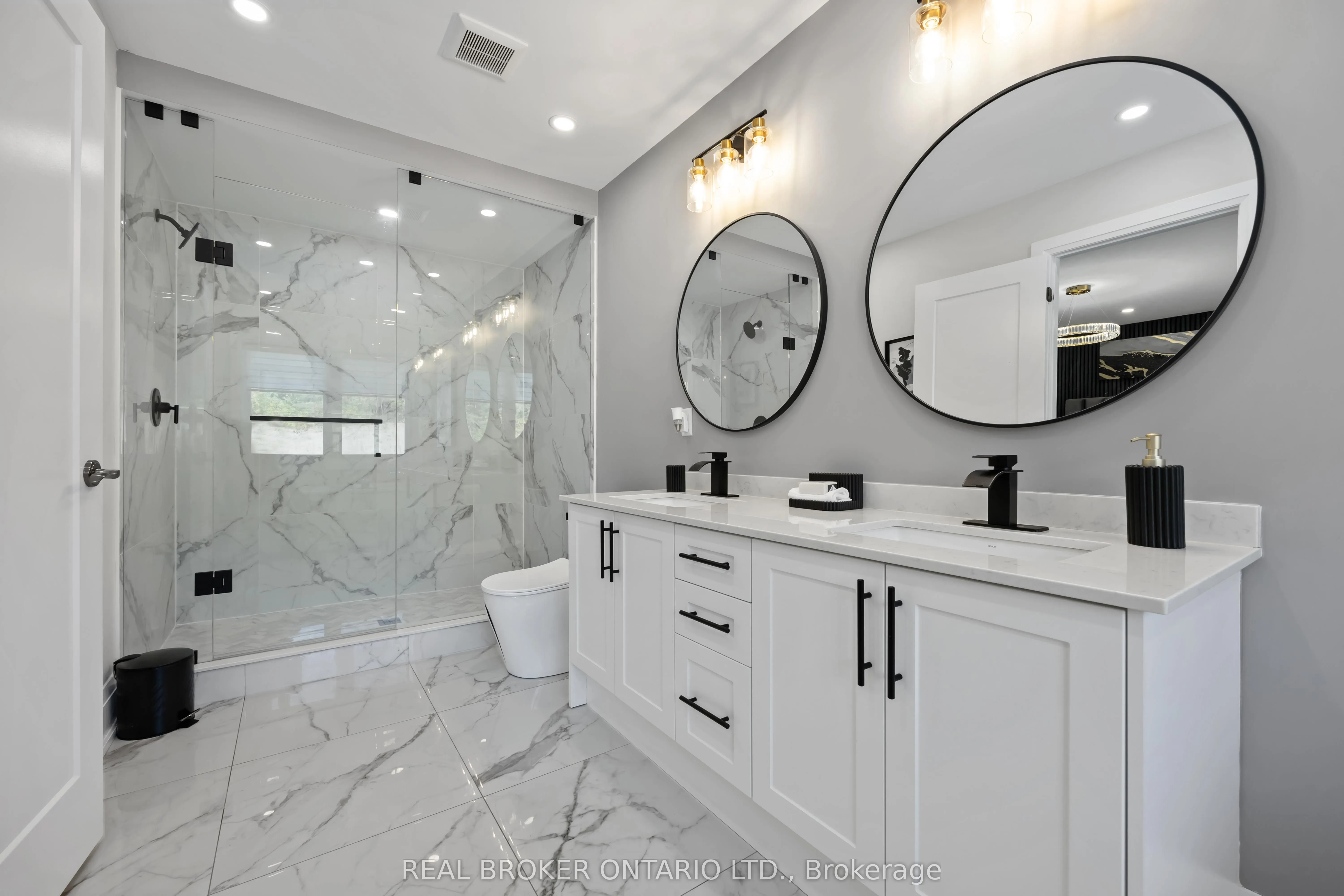 2236 Pemberton Way