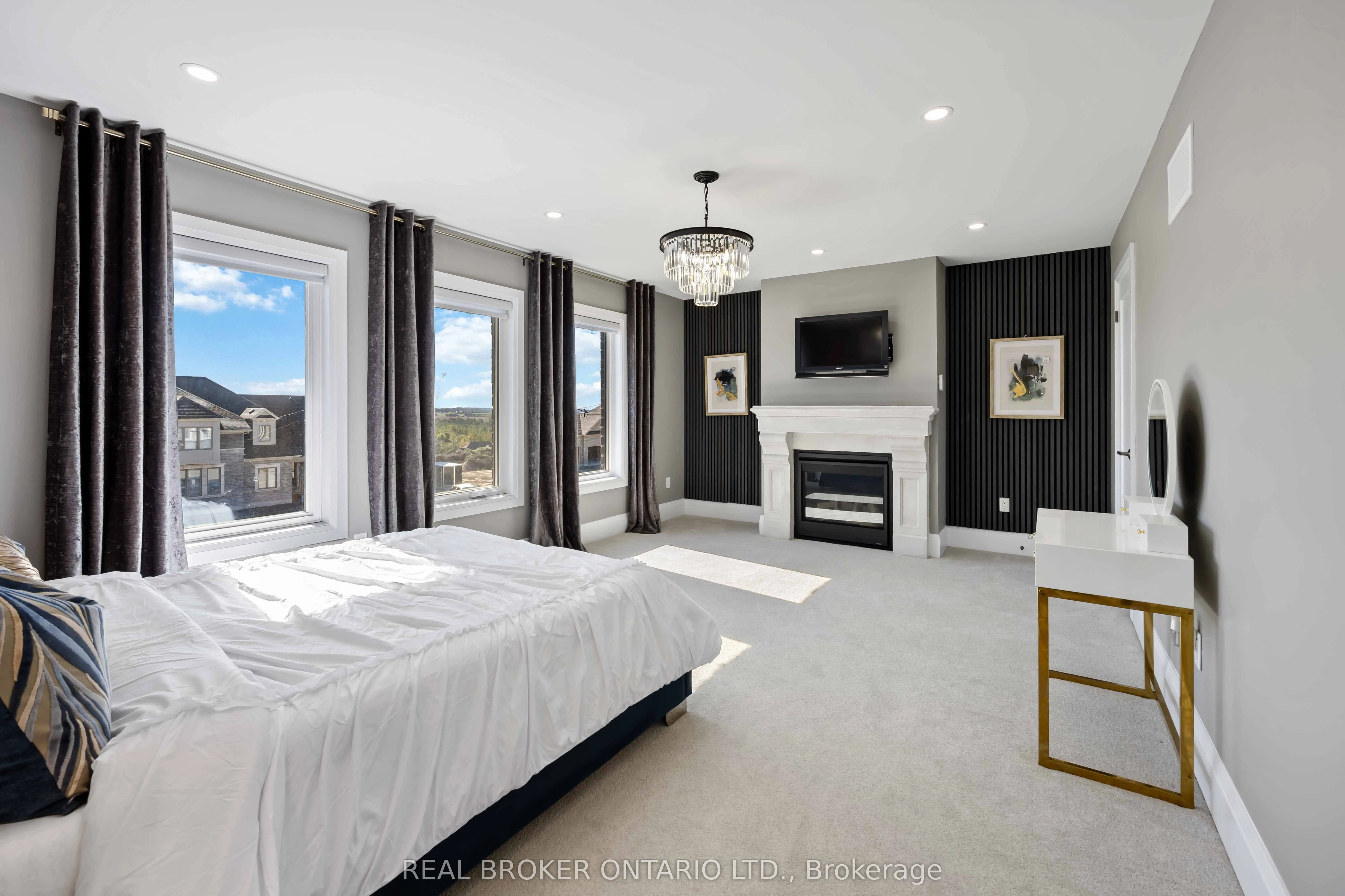 2236 Pemberton Way