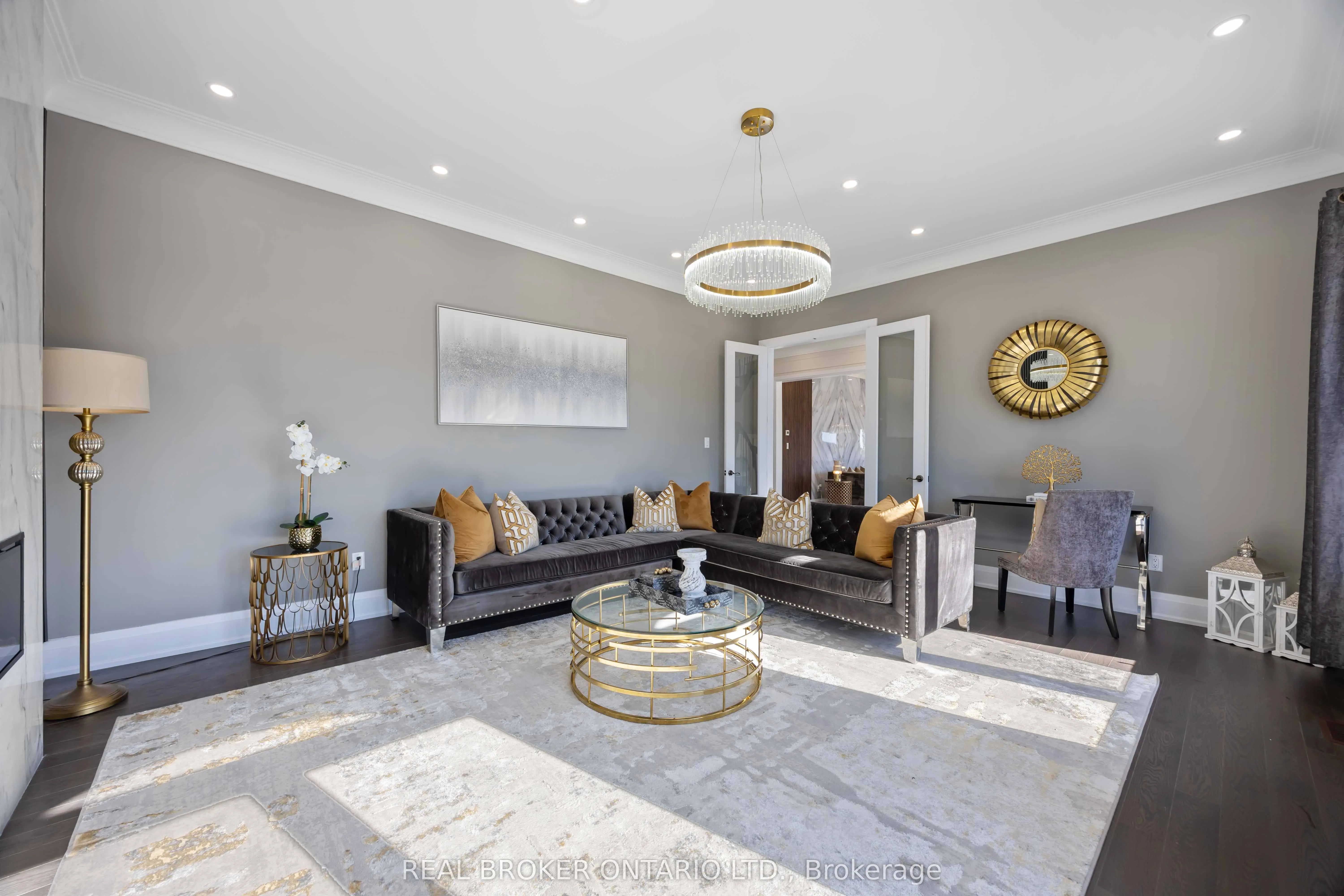2236 Pemberton Way