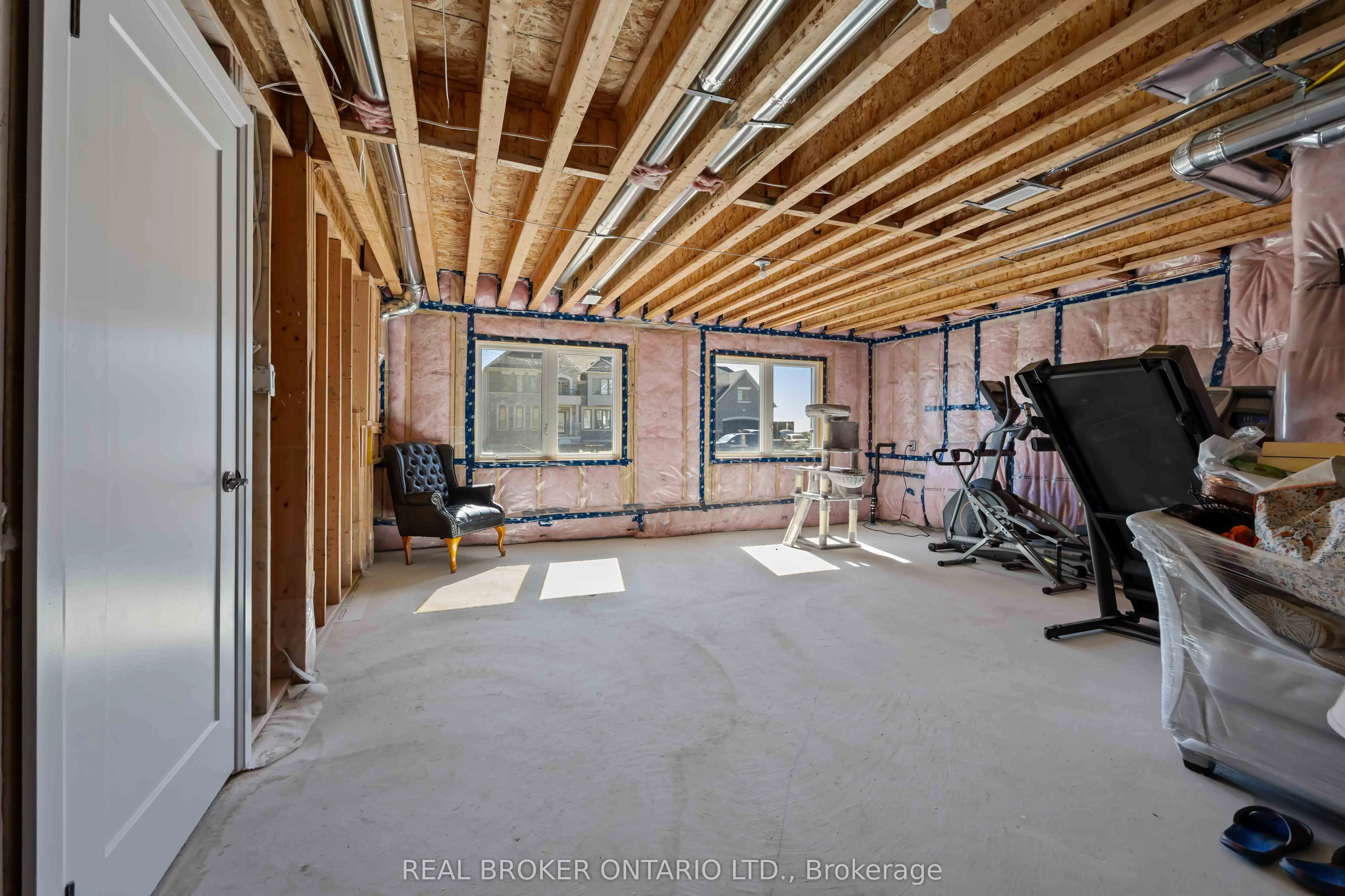 2236 Pemberton Way
