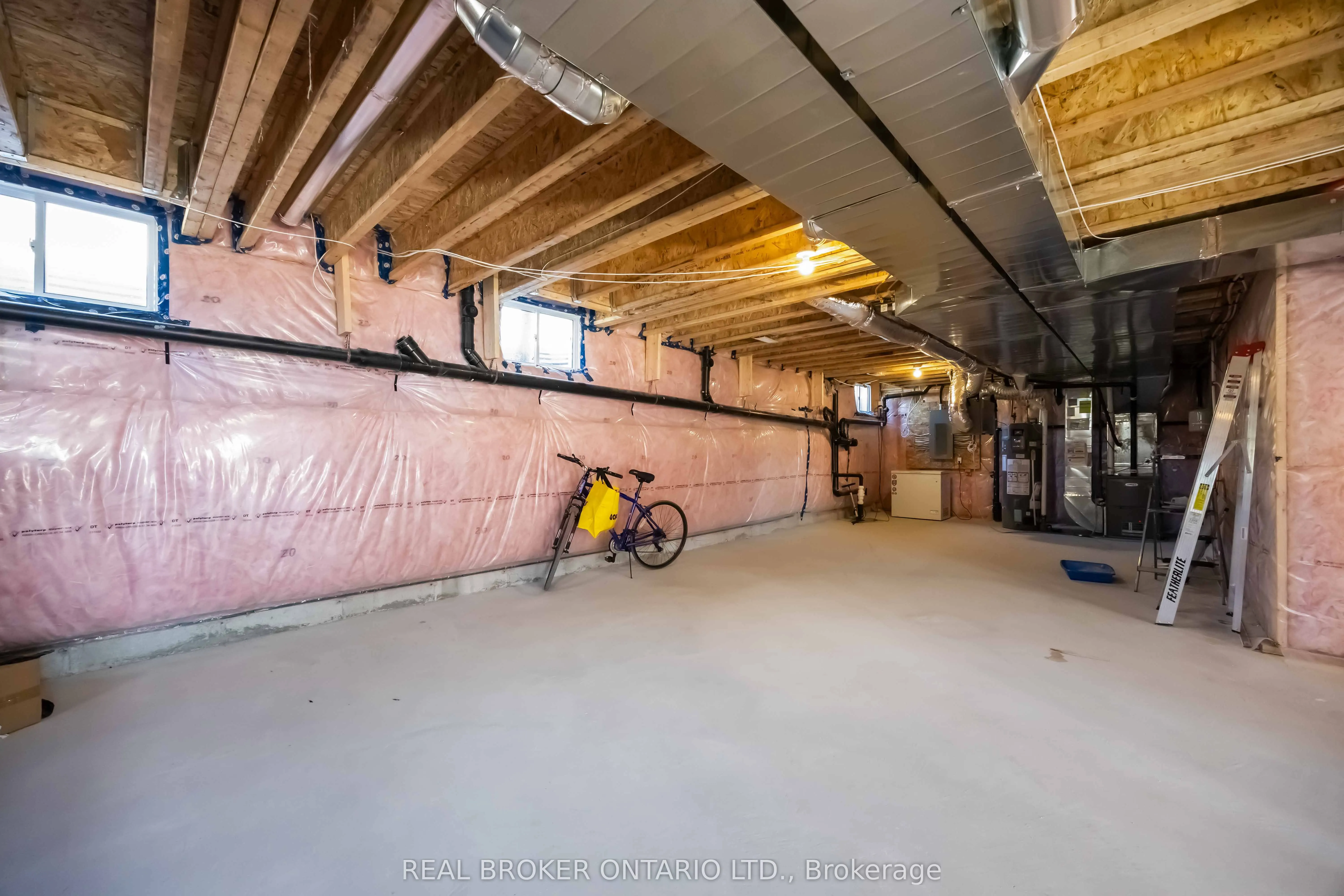 2236 Pemberton Way