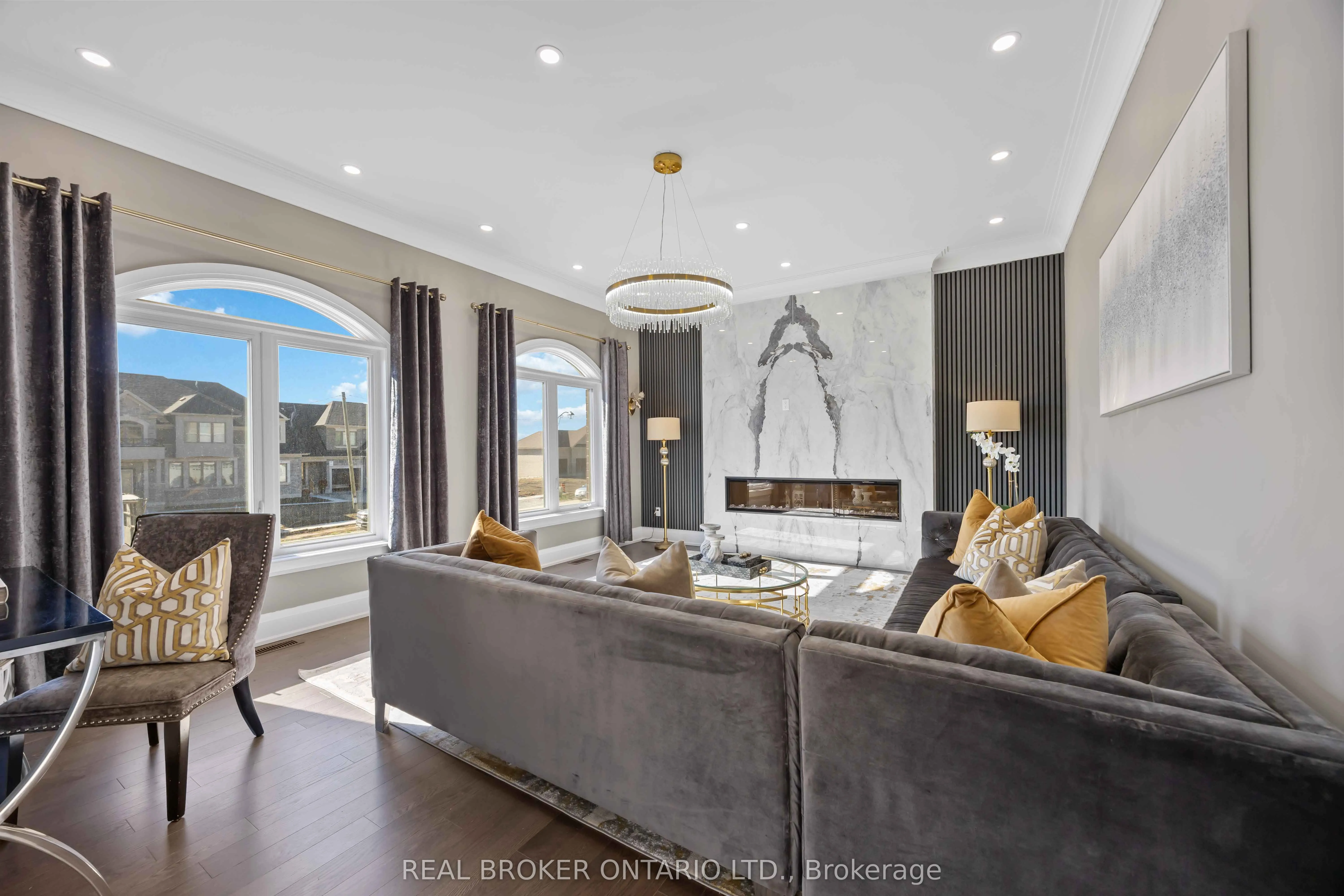 2236 Pemberton Way