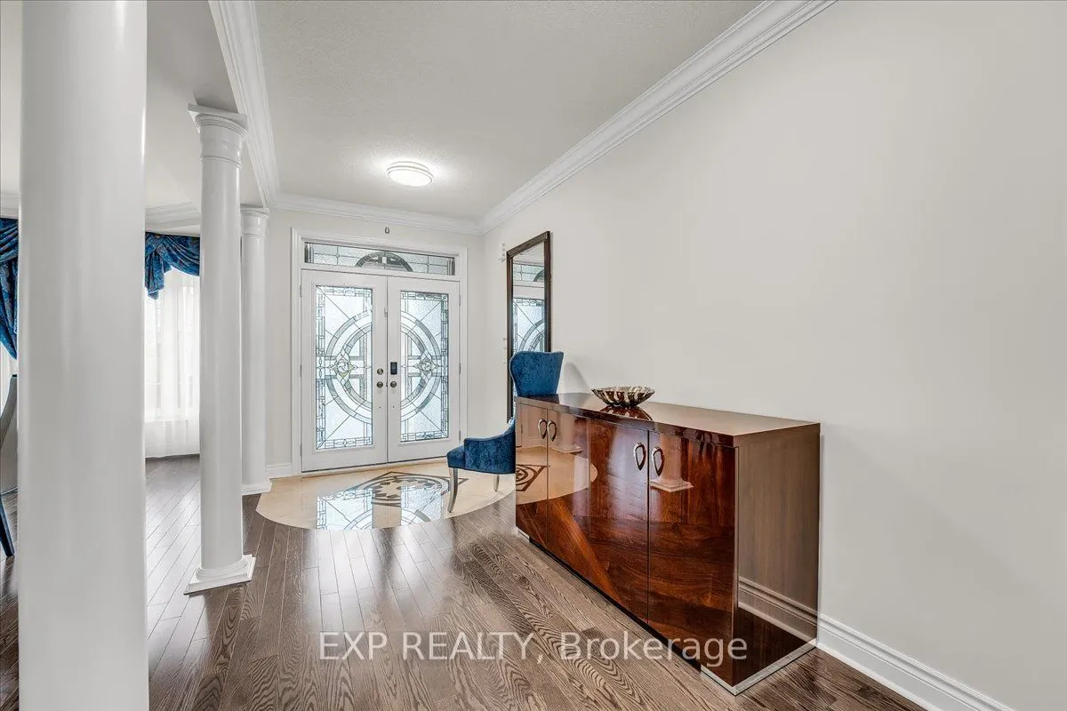 29 William Bowes Boulevard