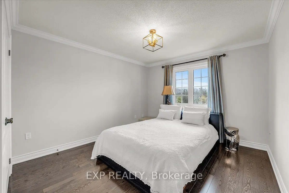29 William Bowes Boulevard