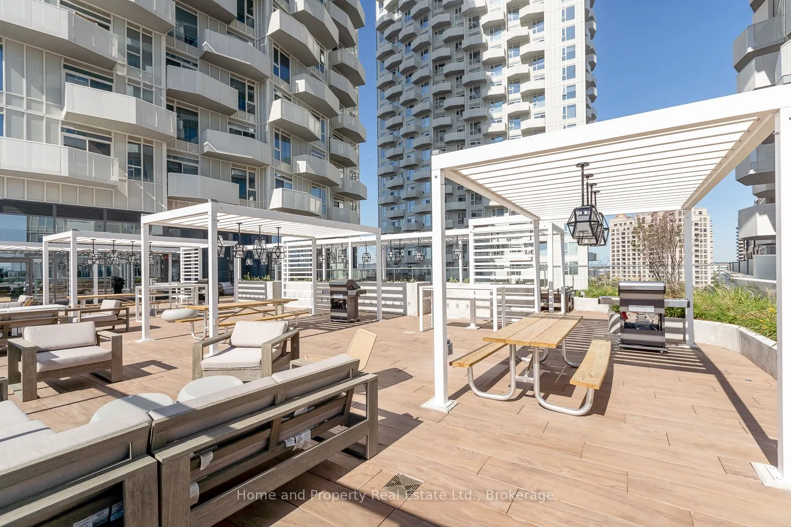 10 Abeja Street, #1213