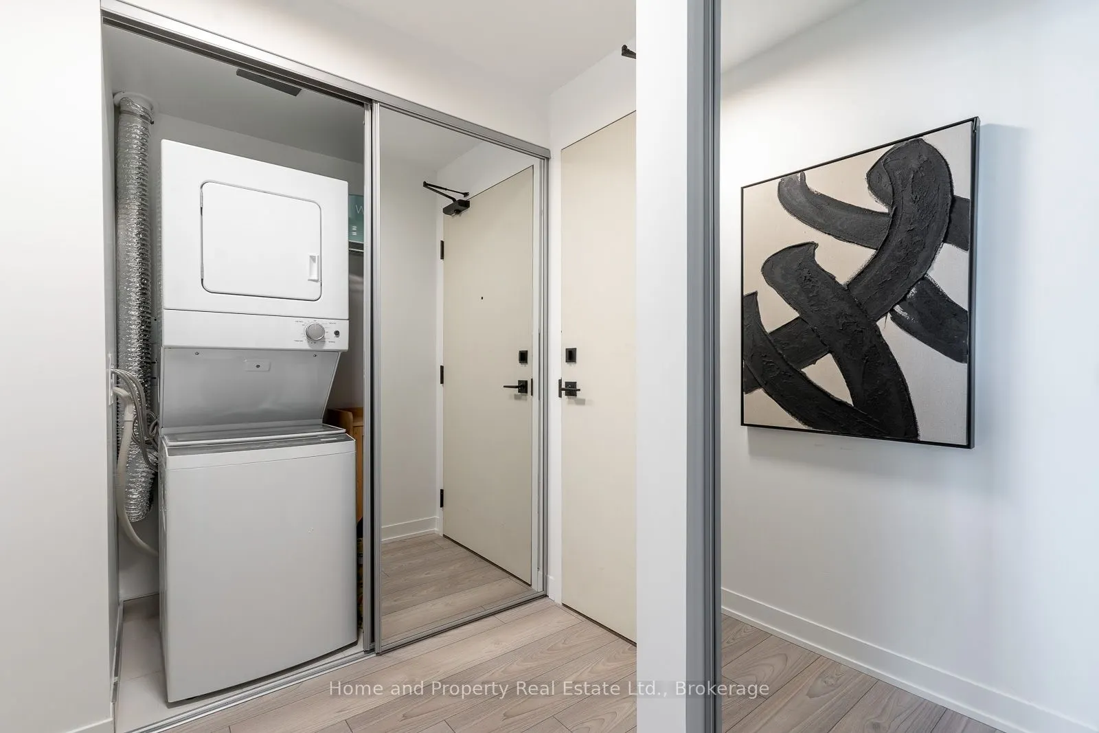 10 Abeja Street, #1213