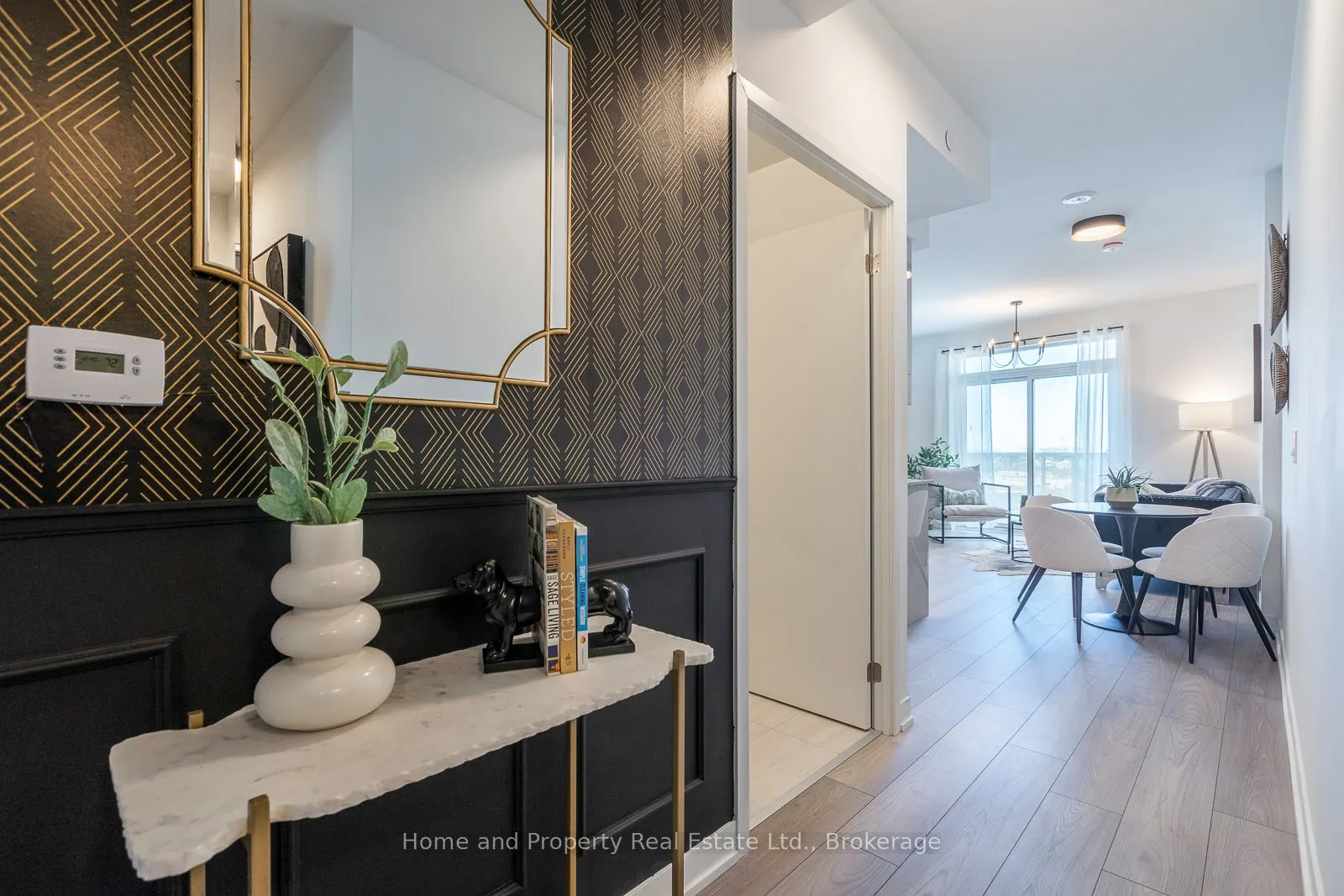 10 Abeja Street, #1213
