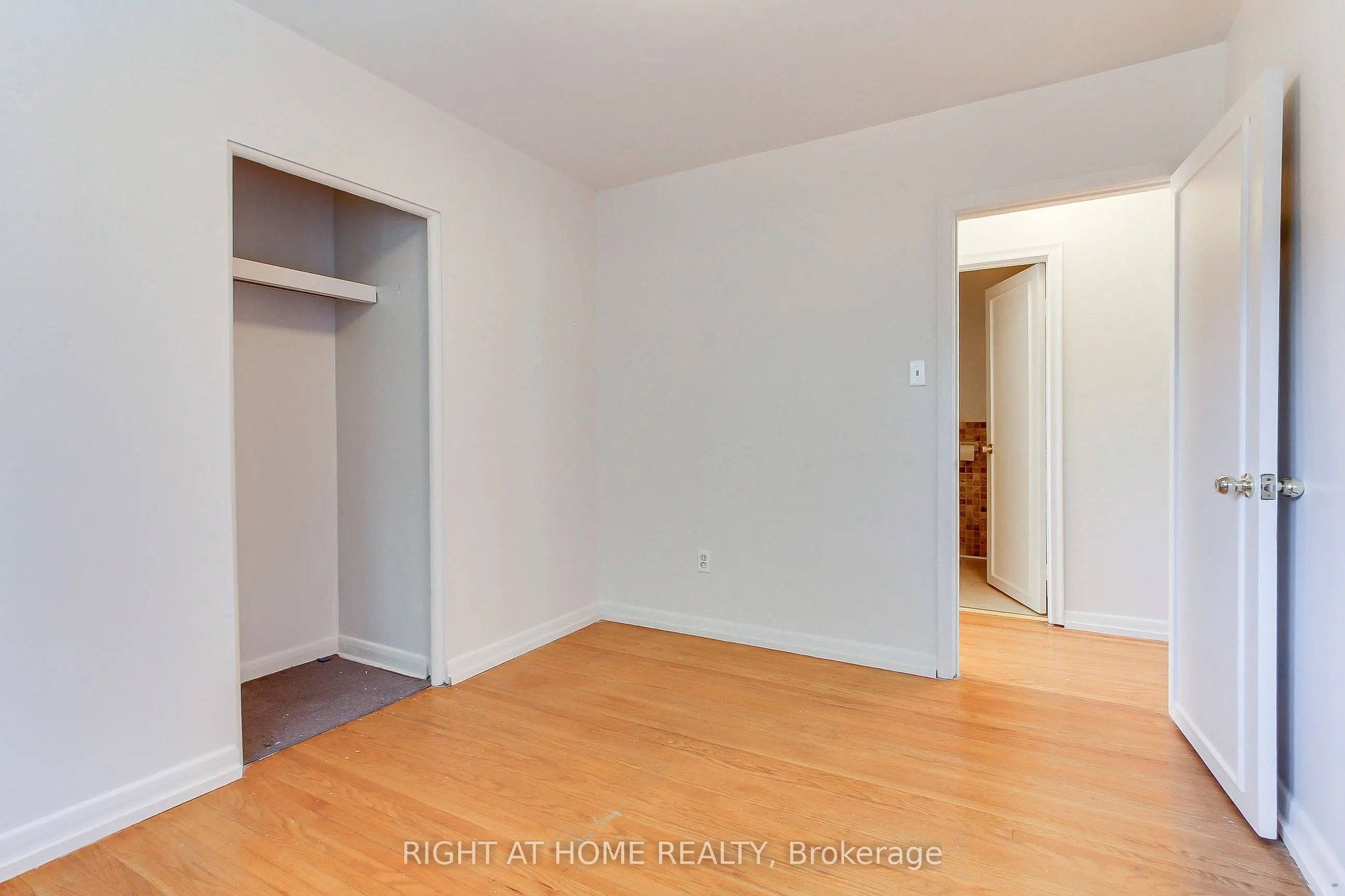 40 Kitimat Crescent