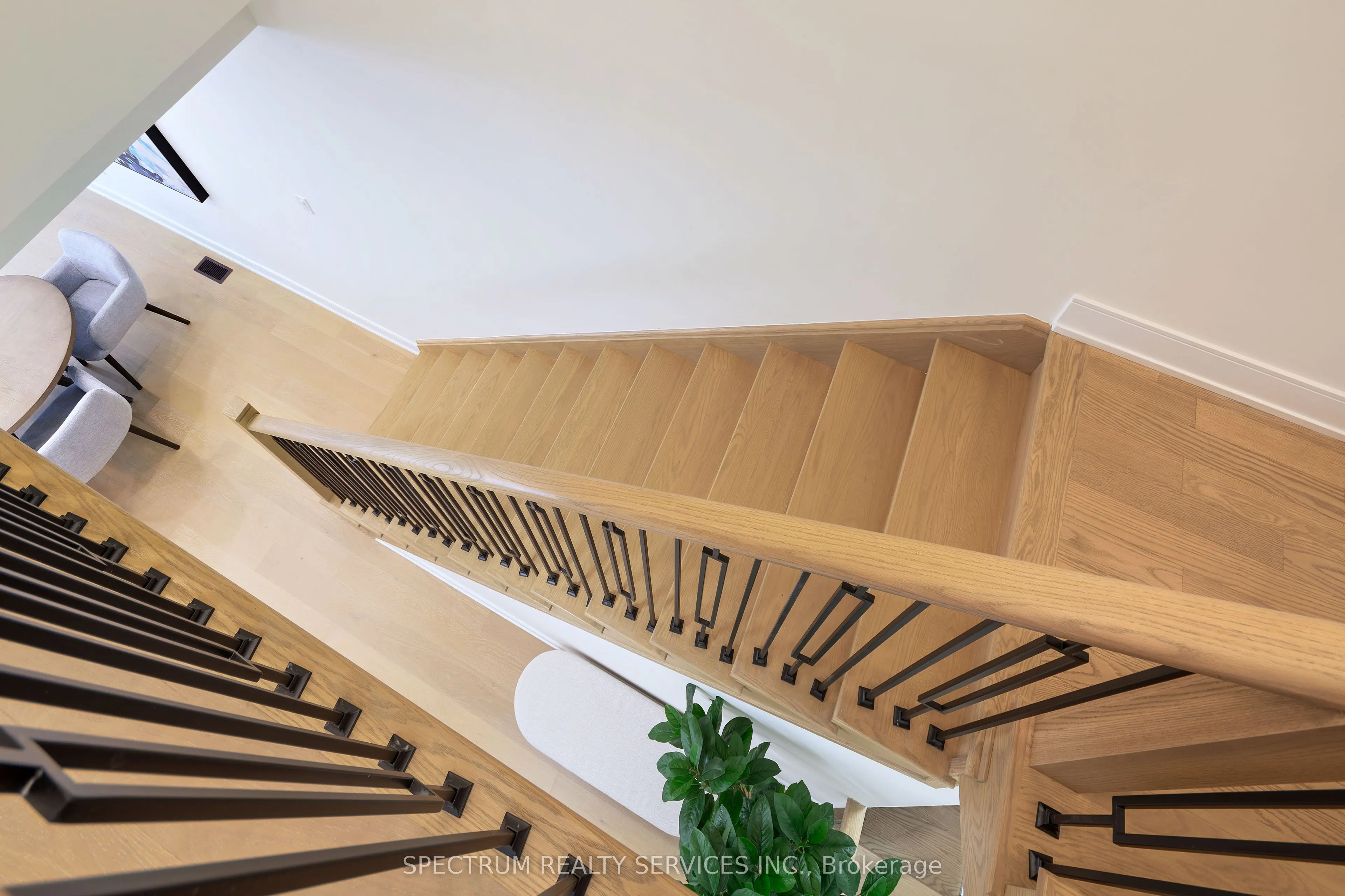 231 Grand Trunk Avenue