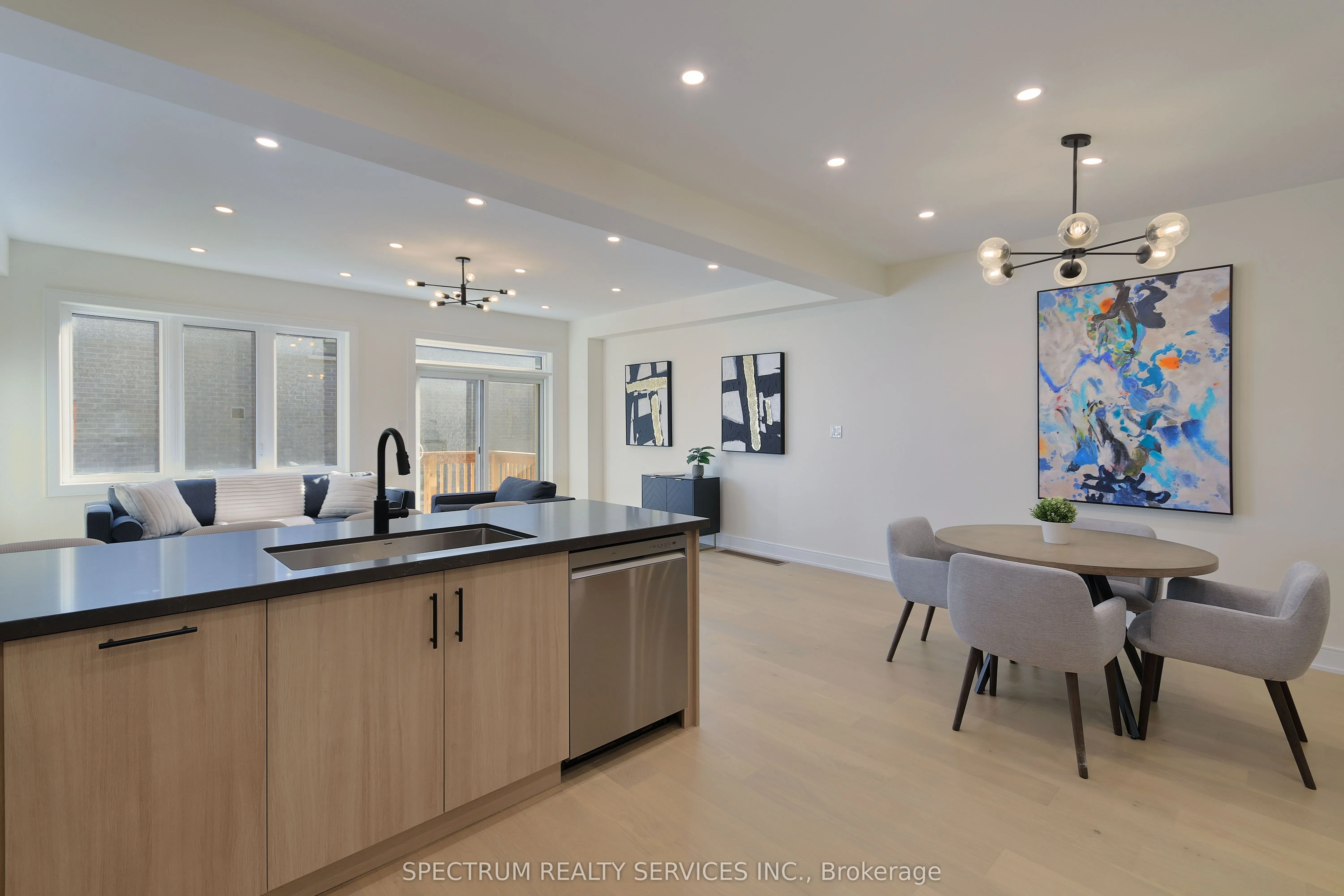 231 Grand Trunk Avenue