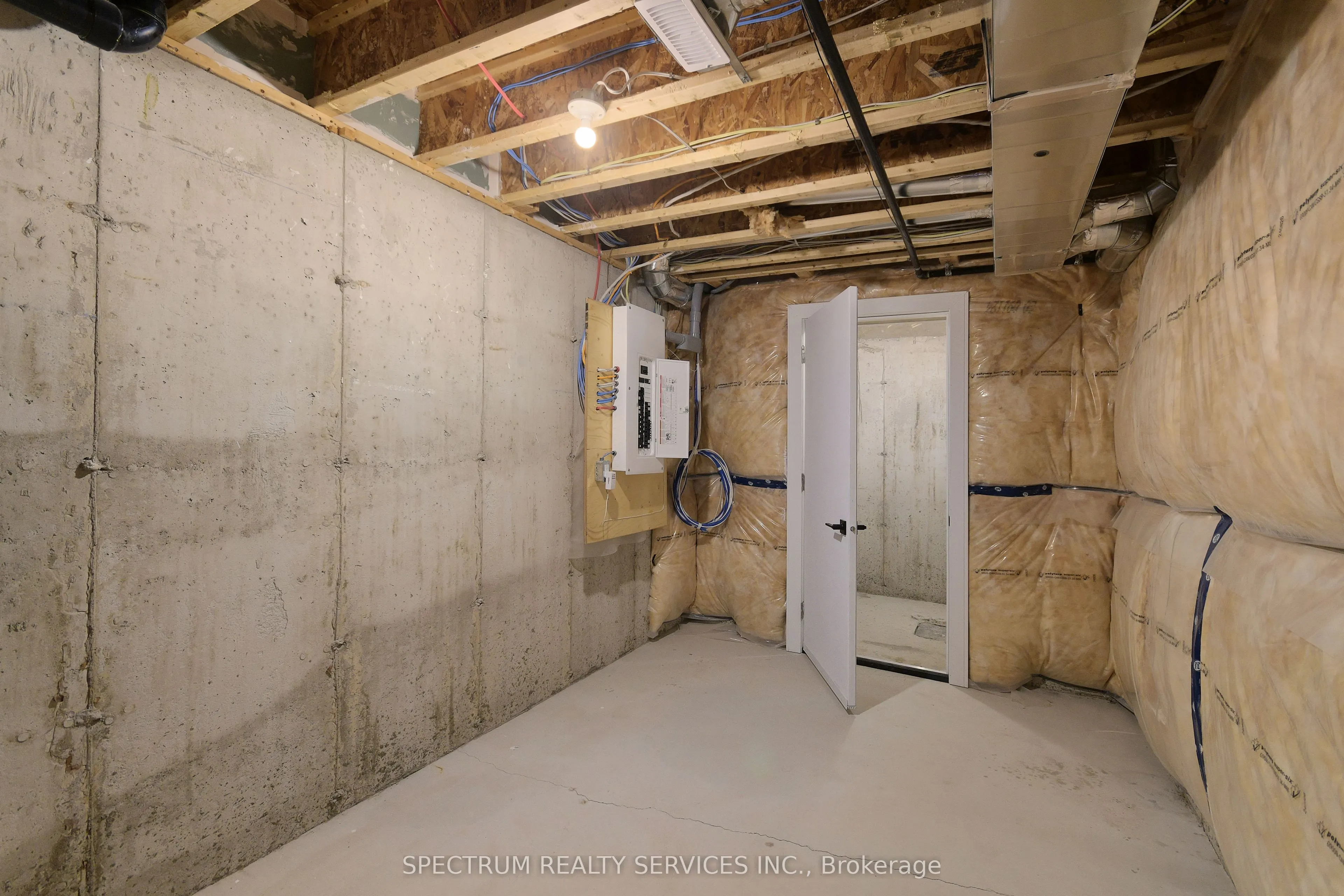 231 Grand Trunk Avenue